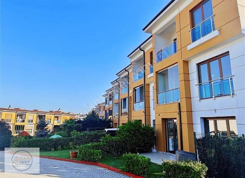 Prestijli Sitede Merkezi Konumda Villa Denize Yakın - Görsel 27