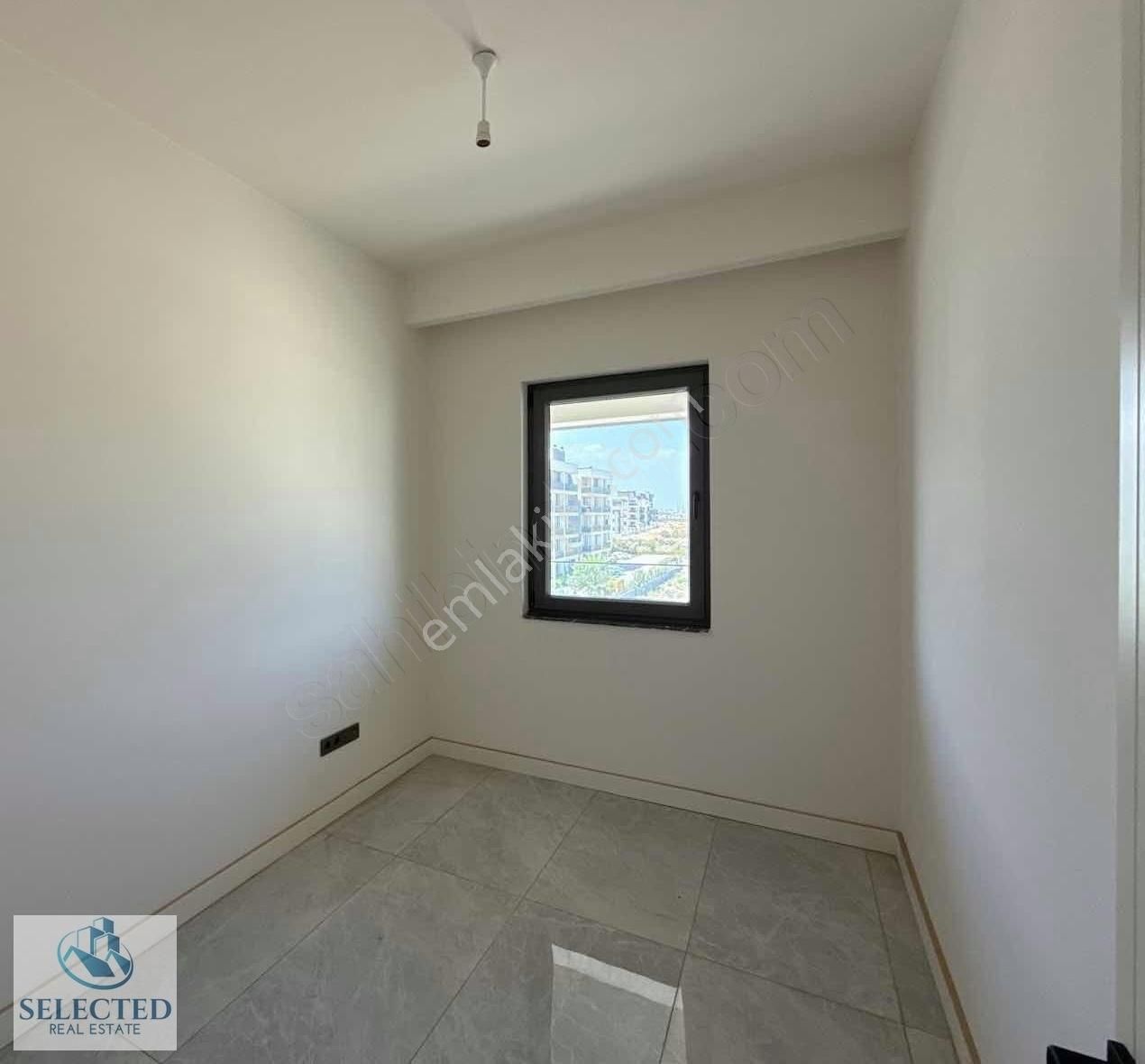 Tk 77 'de Havuz Cepheli Ara Kat 2+1 Daire - Görsel 8