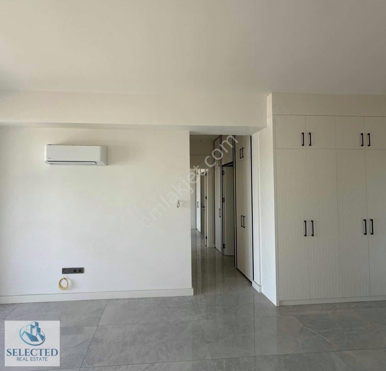 Tk 77 'de Havuz Cepheli Ara Kat 2+1 Daire - Görsel 14