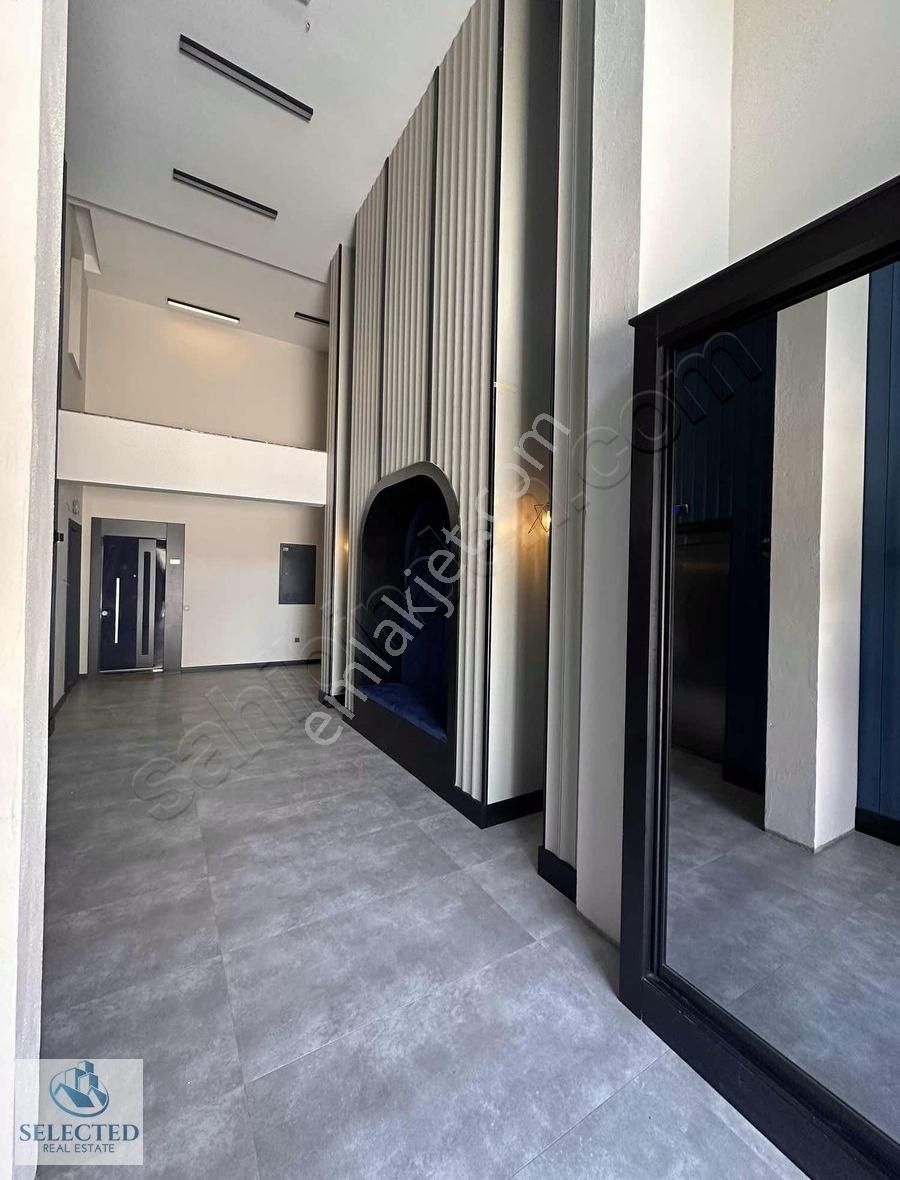 Tk 77 'de Havuz Cepheli Ara Kat 2+1 Daire - Görsel 18