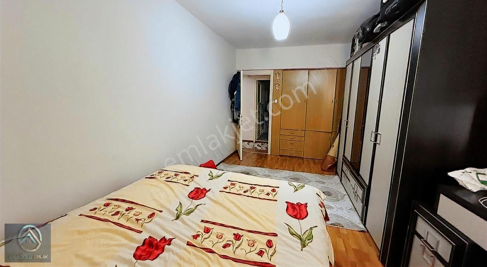 Cevatpaşa Mah.çok Geniş 3+1 Satılık Daire - Görsel 3