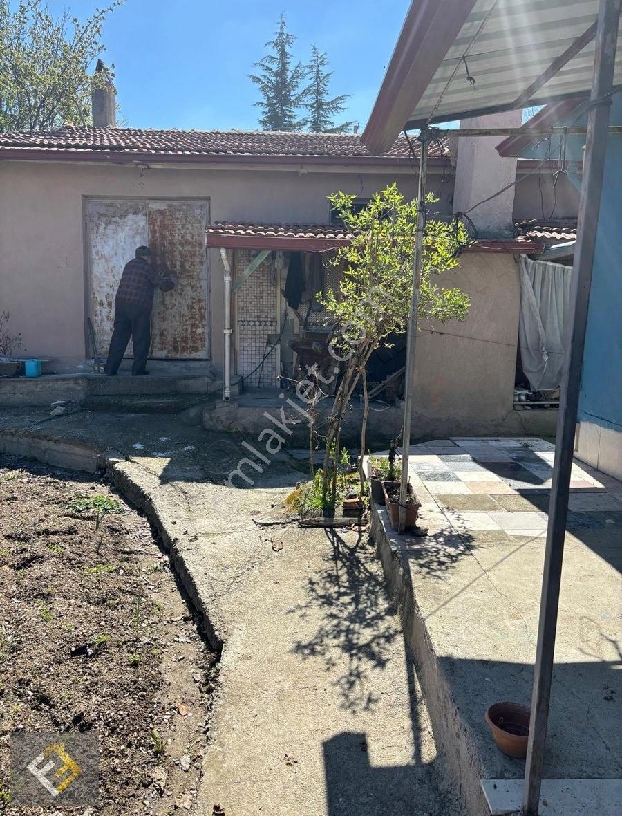 Çay Cumhuriyet Deprem Evlerinde Bahçeli Satılık Müstakil Ev - Görsel 32