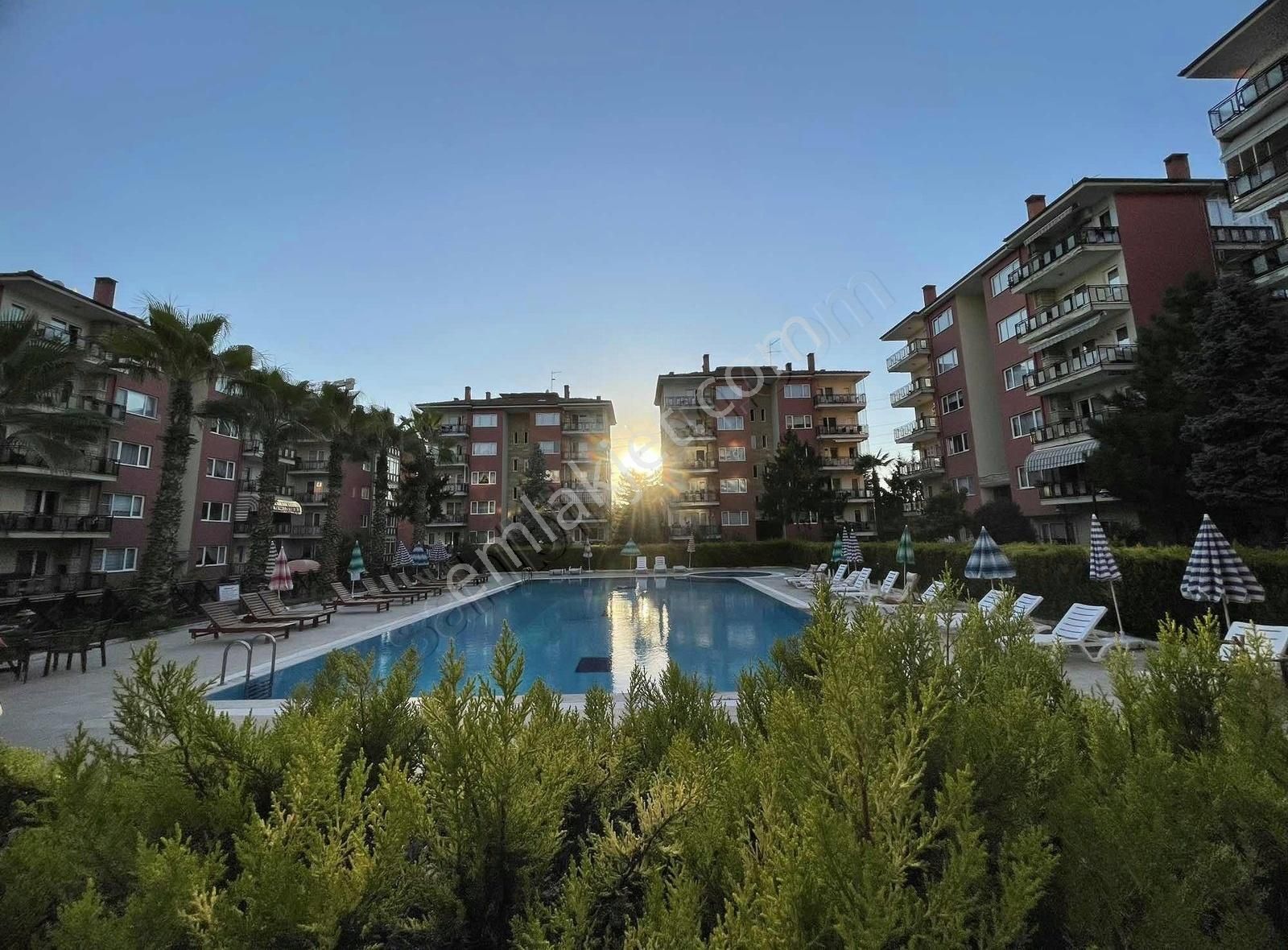 Uygarkent Sitesinde Konfor Ve Konumun Buluştuğu 3+1 Daire!