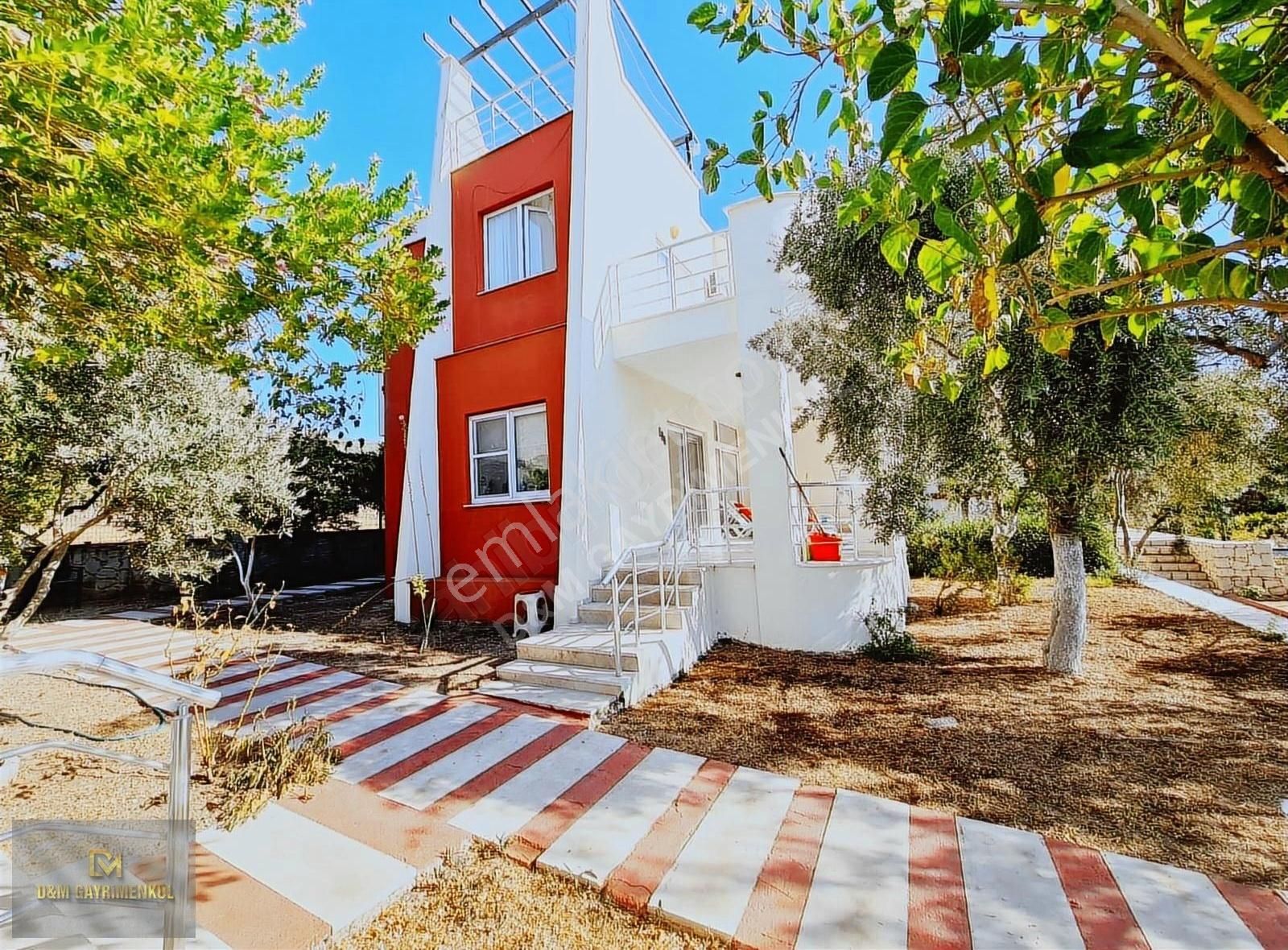 Akbükde Daire Parasına Site İçi Havuzlu Muhteşem Villa