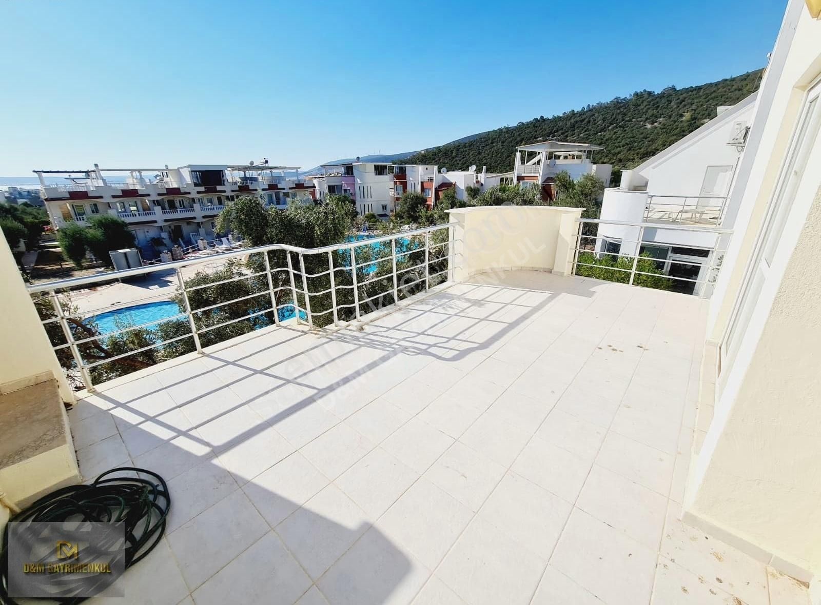 Akbükde Daire Parasına Site İçi Havuzlu Muhteşem Villa - Görsel 13