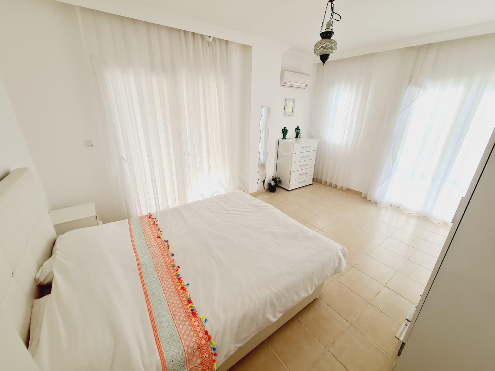 Akbük'te Köşe Konum'da Müstakil Site İçi Full Eşyalı 4+1 Havuzlu Villa - Görsel 8
