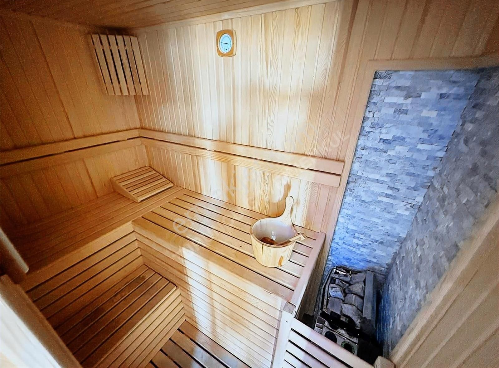 Turuncudan Prestijli Sitede 3+1 Havuzlu Saunalı Satılık Daire