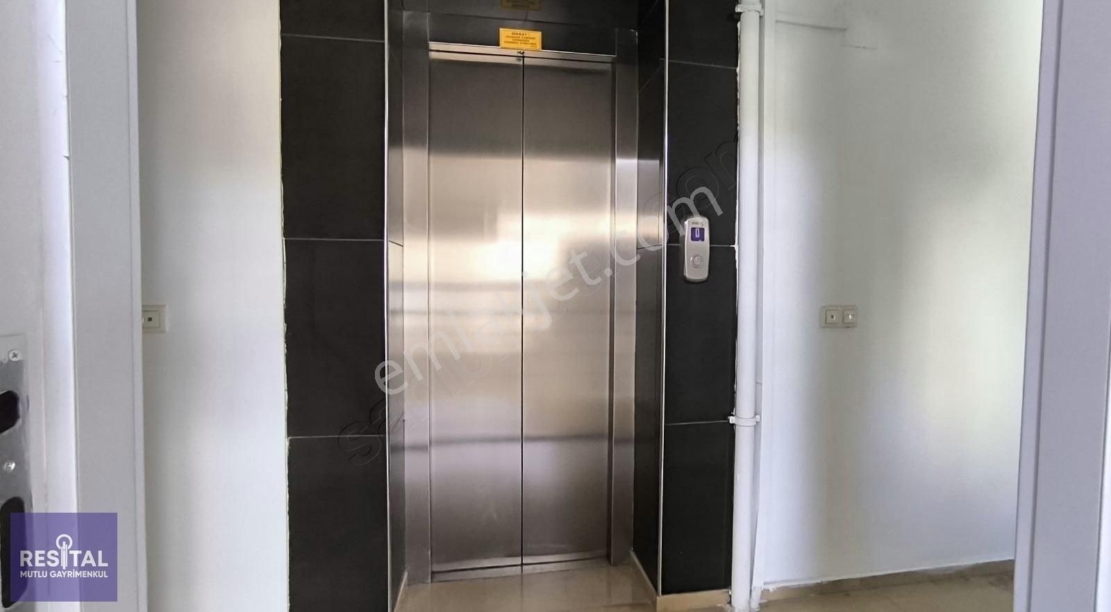 Rsmutlu 29 Ekim Mah Metroya Yakın 2.kat 3+1 Kiralık Daire