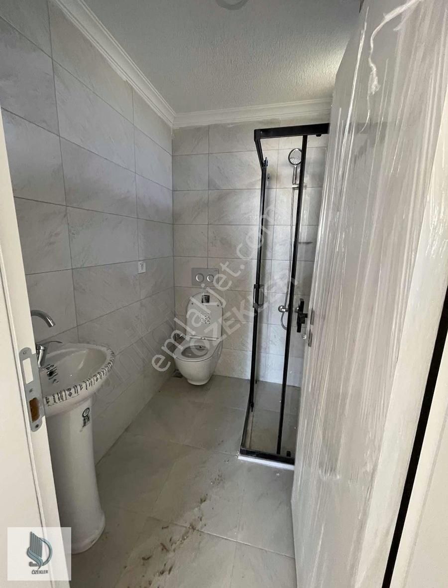 Yeni Bina Ara Kat 3+1 Geniş Ferah Lüks Daire Otoparklı - Görsel 19