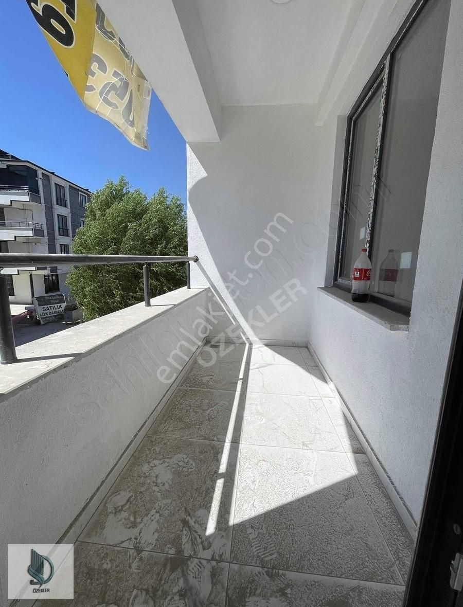 Yeni Bina Ara Kat 3+1 Geniş Ferah Lüks Daire Otoparklı - Görsel 15