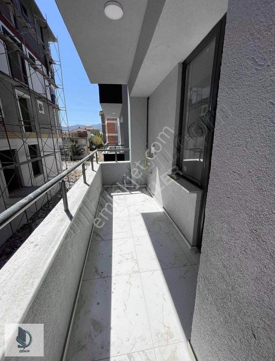 Yeni Bina Ara Kat 3+1 Geniş Ferah Lüks Daire Otoparklı - Görsel 13