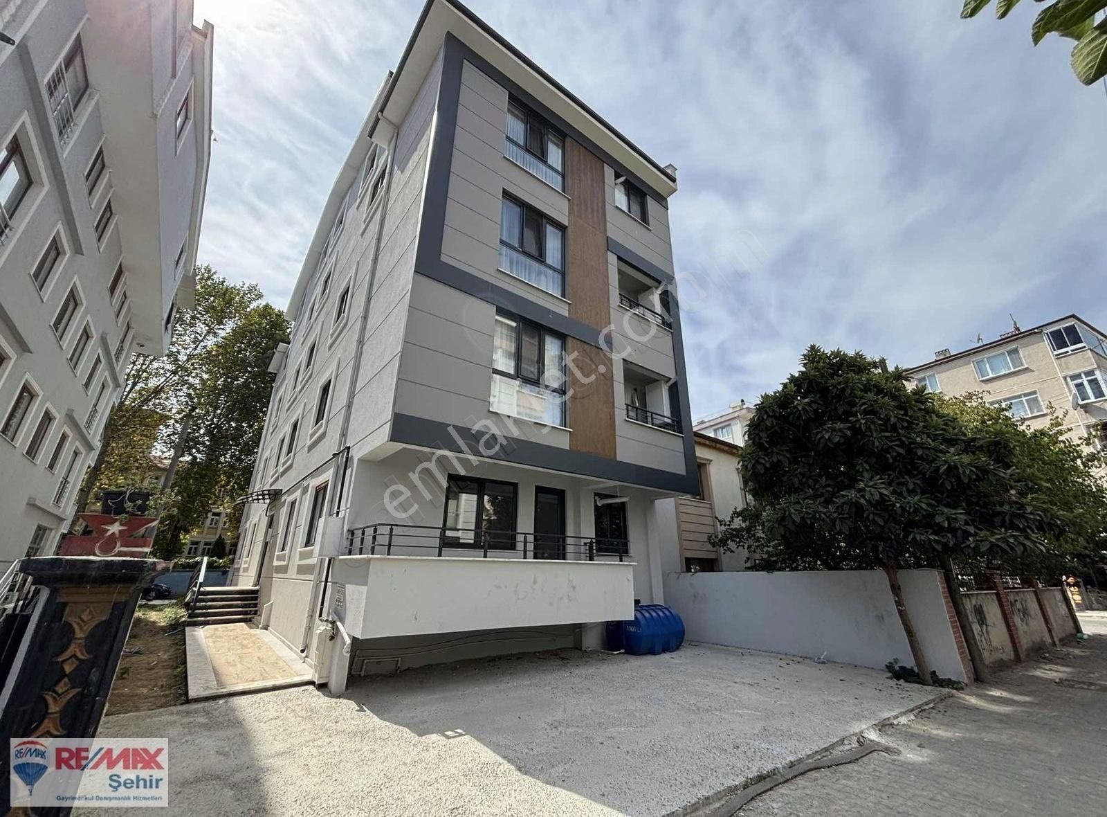 Re/max Şehir'den Gop'ta 1+1 Sıfır Kiralık Daire