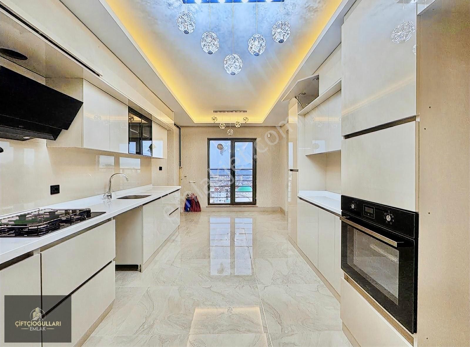 █çiftçioğulların'dan█ Şık Ve Modern Dizaynı İle K.otopark'lı 4+1
