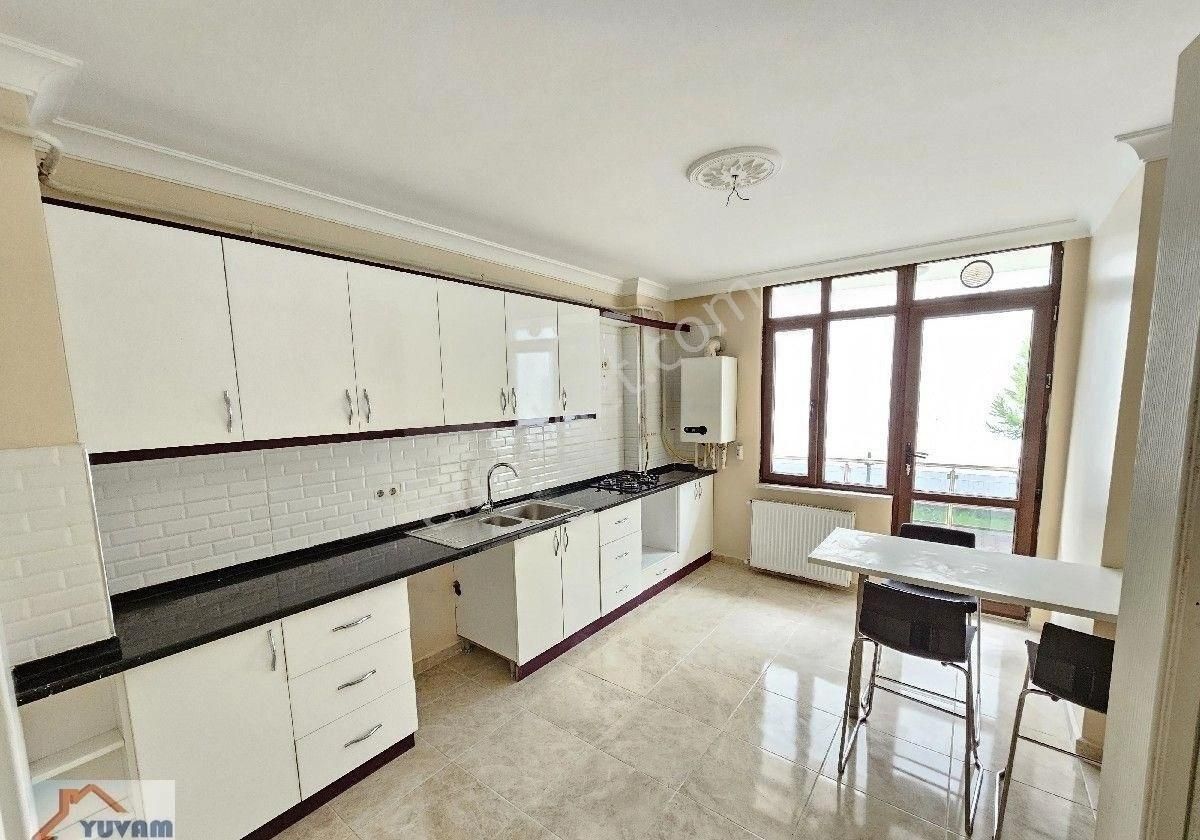 Değirmendere Topçular Örcün Yolunda 3+1 Kiralık Bahçe Dubleks Daire