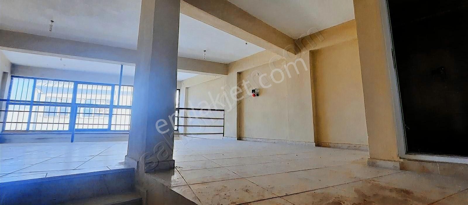 Karacabey Tabaklar'da Satılık 3 Katlı 165m² Dükkân - Görsel 6