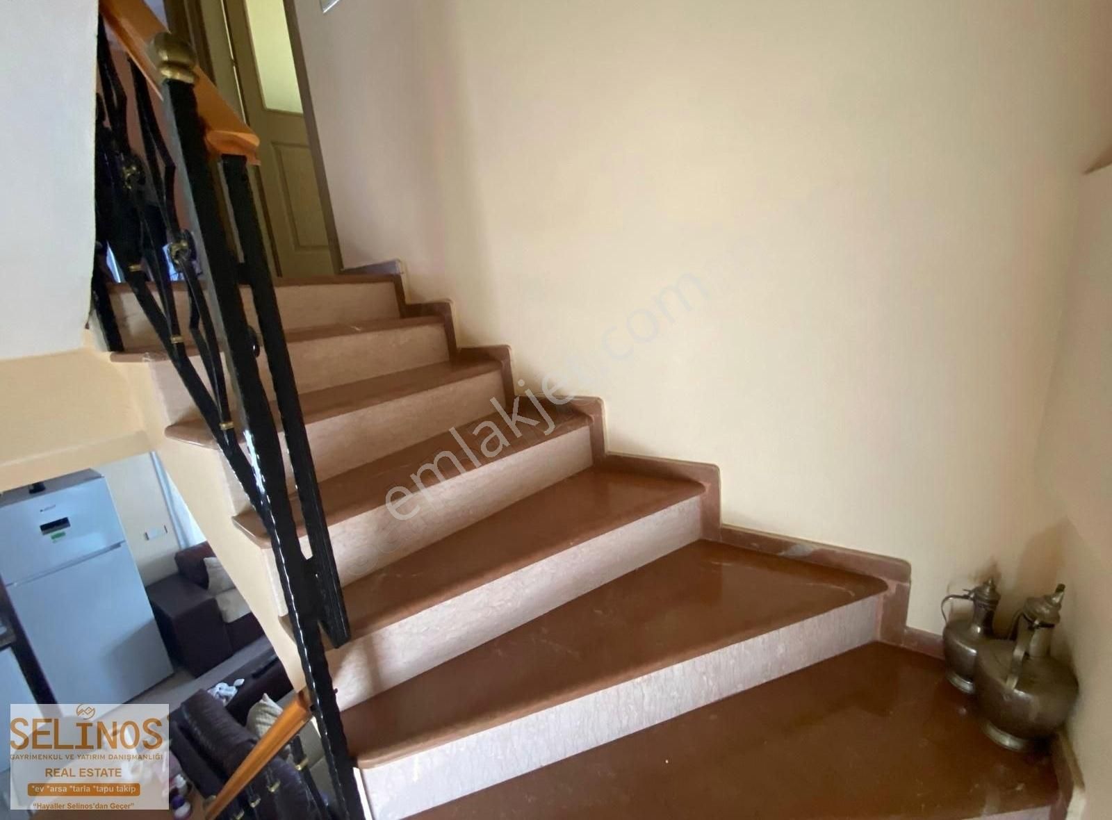 Dikili Merkeze Ve Denize Yakın 5+1 Triplex Villa - Görsel 9