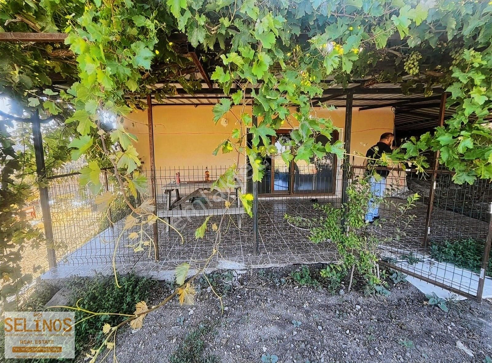 Bergama Merkeze Yakın Oturmaya Hazır Köy Evi - Görsel 27