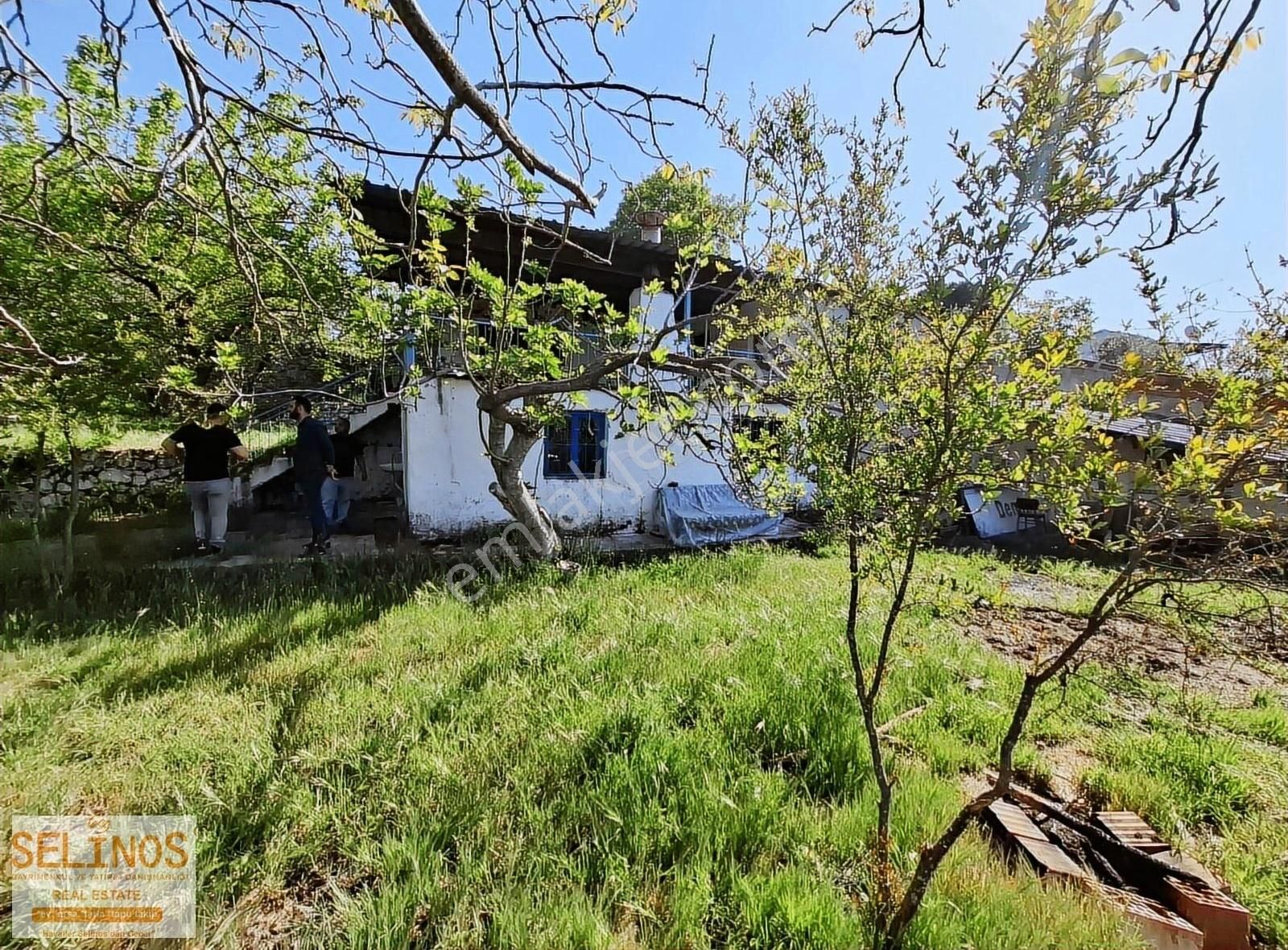 Kapukaya Mahallesinde Bahçeli Kargır 2 Katlı Ev - Görsel 4