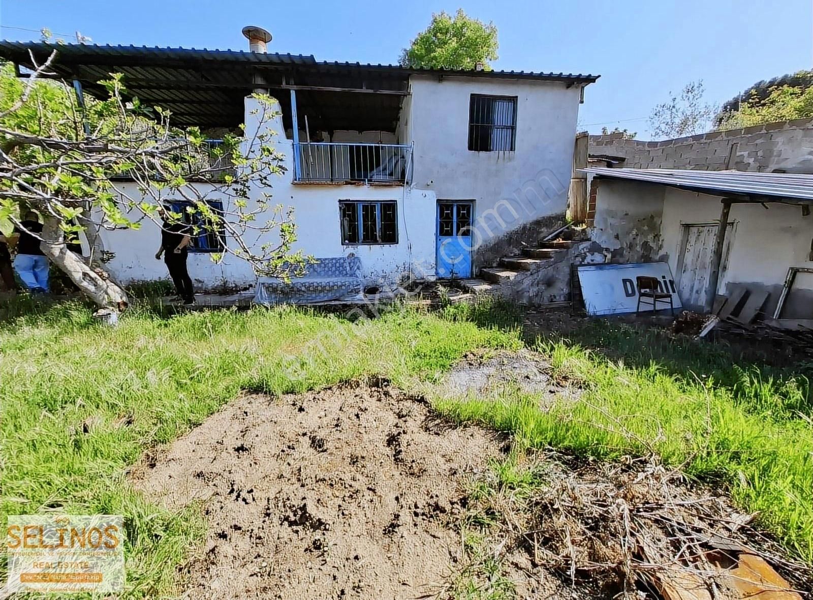 Kapukaya Mahallesinde Bahçeli Kargır 2 Katlı Ev