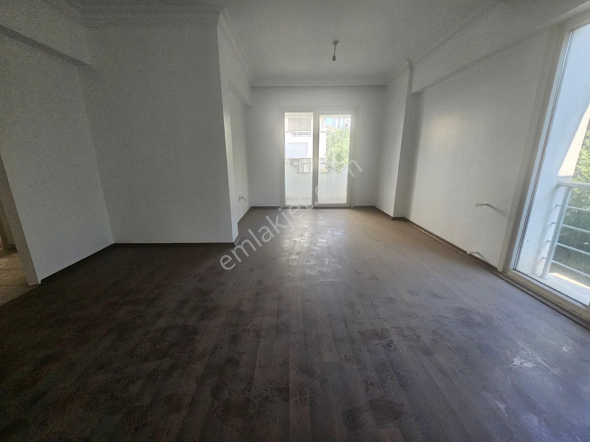 Silivri Yeni Mahalle Satılık 4+1 Normal Arakat Daıre - Görsel 4