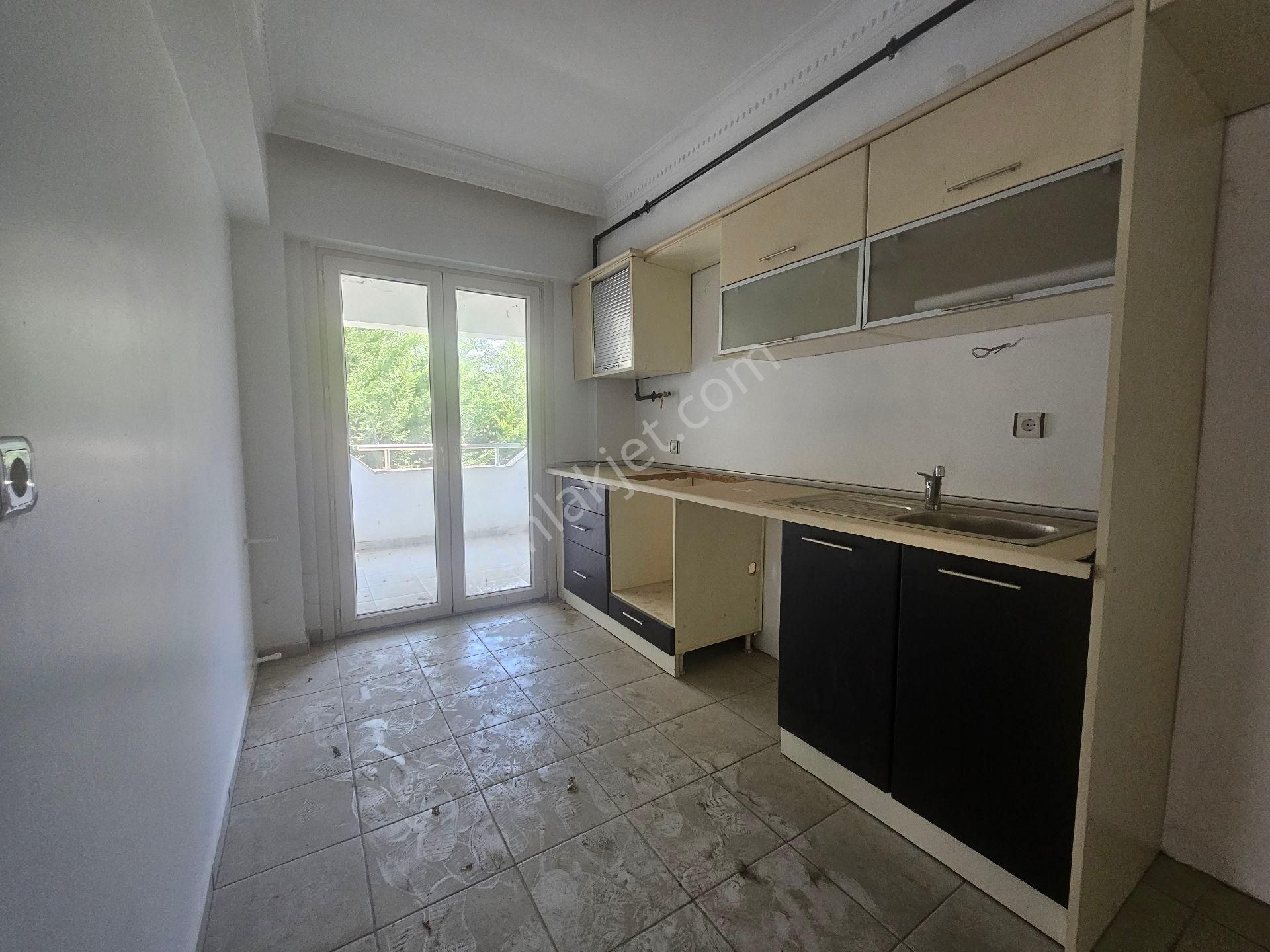 Silivri Yeni Mahalle Satılık 4+1 Normal Arakat Daıre - Görsel 10