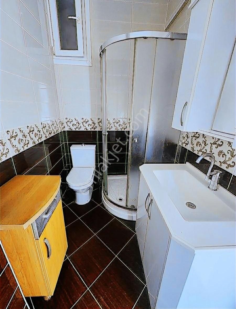 Denızcan Emlak Bayramoglu Plaja Yürüme Mesafesinde 3+1 Arakat