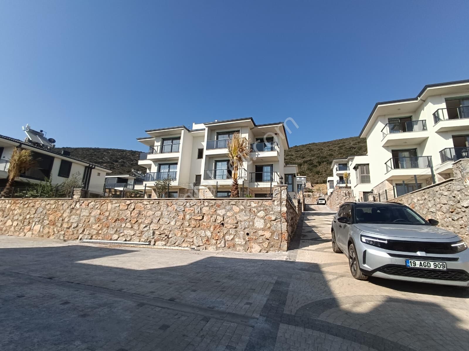 Didim Akbük'te Havuzlu Sitede Sıfır 2+1 Daire - Görsel 5