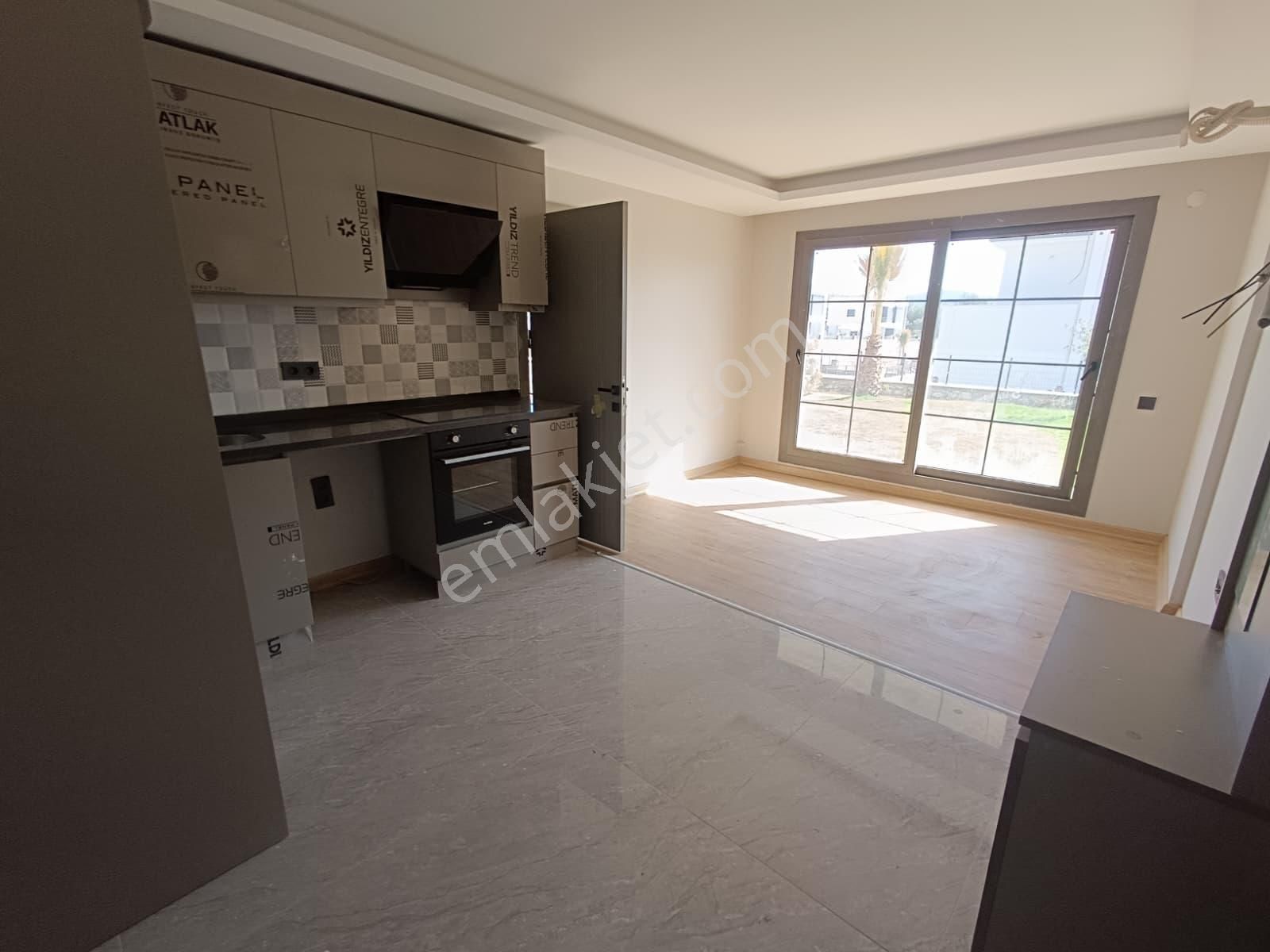 Didim Akbük'te Havuzlu Sitede Sıfır 2+1 Daire - Görsel 12