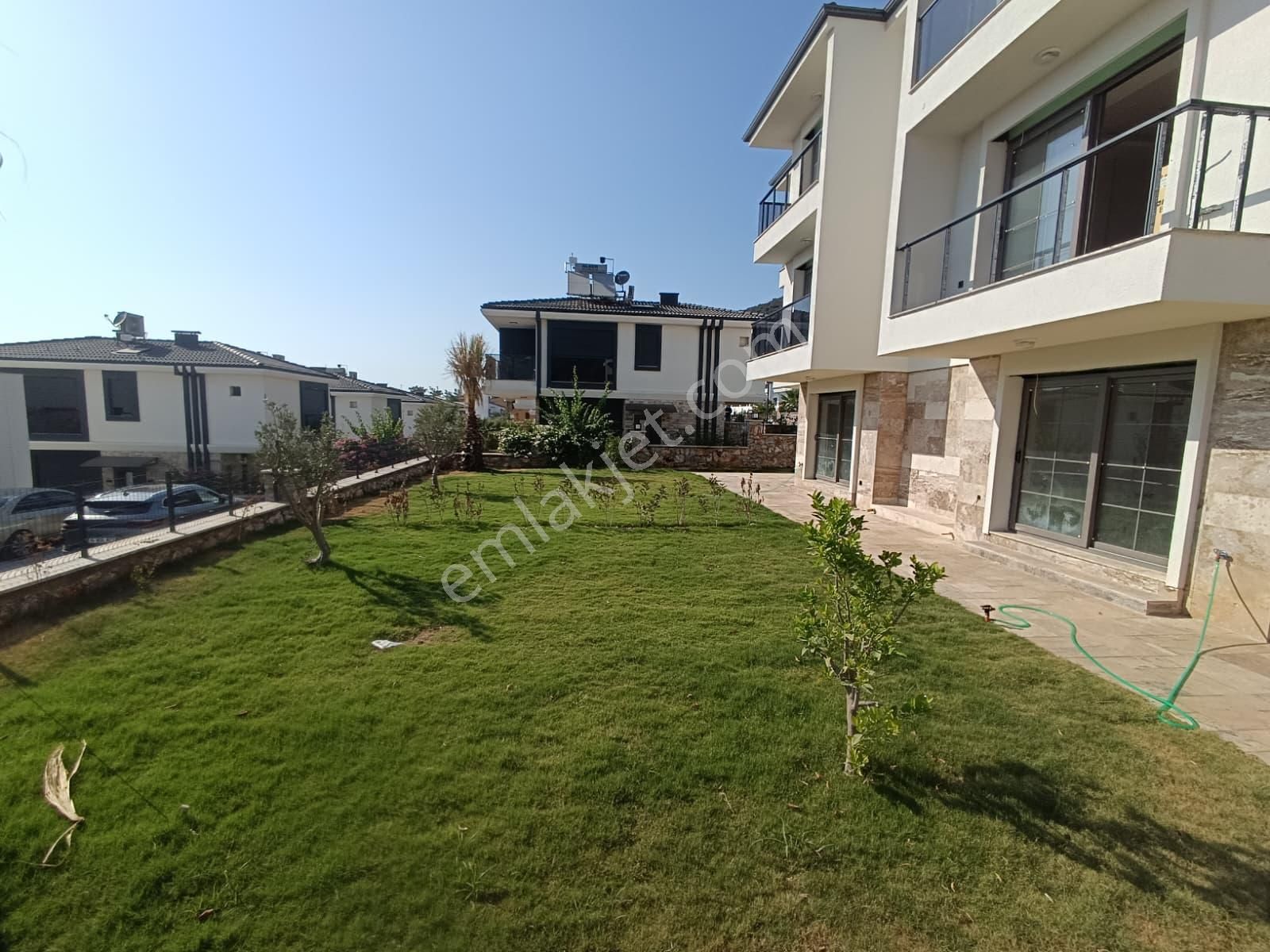 Didim Akbük'te Havuzlu Sitede Sıfır 2+1 Daire - Görsel 8