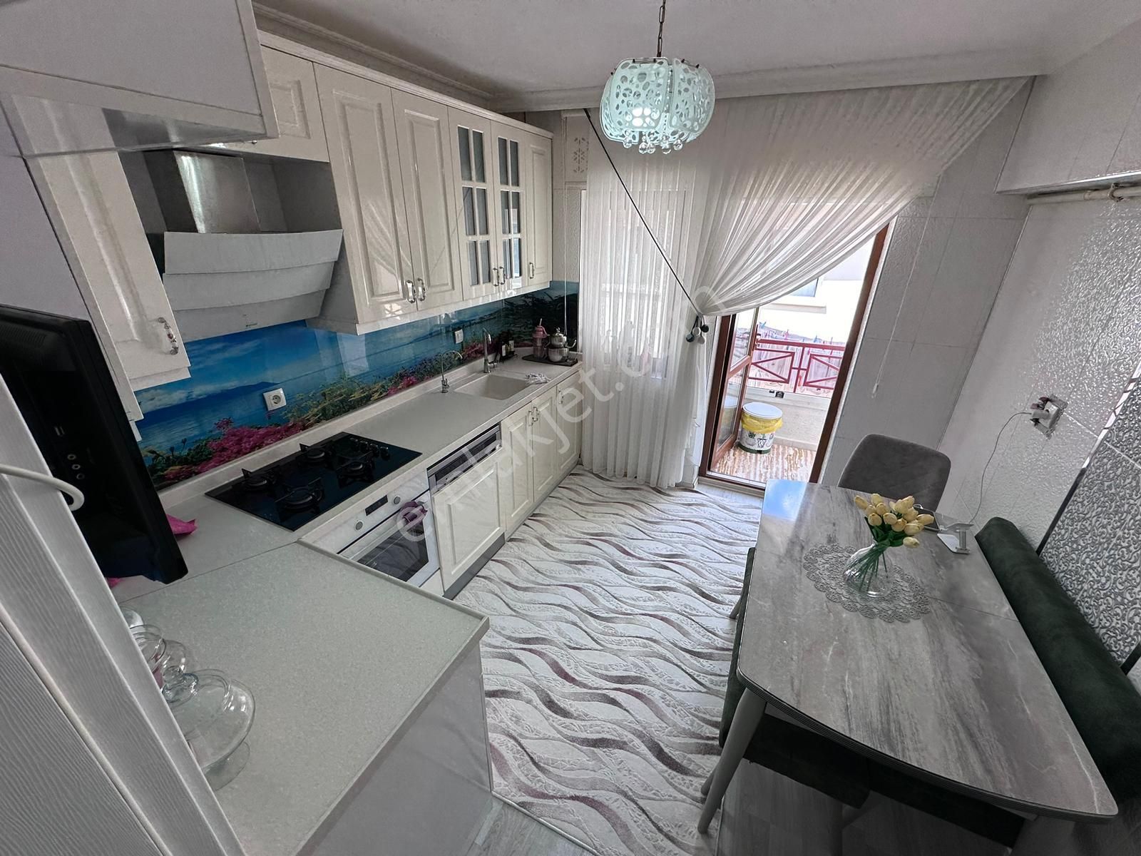 (1098) Keçiören 23 Nisanda 3.üst Katta 3+1 Full Yapılı Satılık Daire