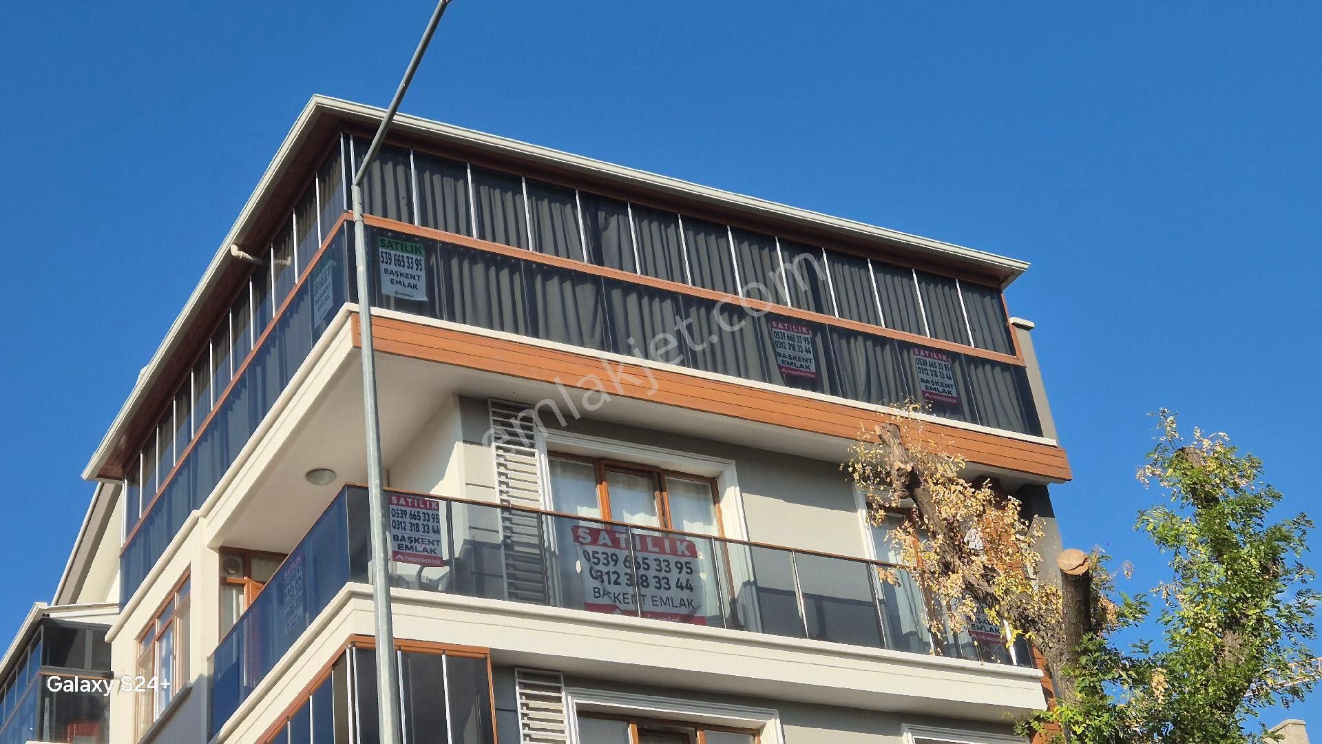 Çevreli Caddesinde Satılık Dublex