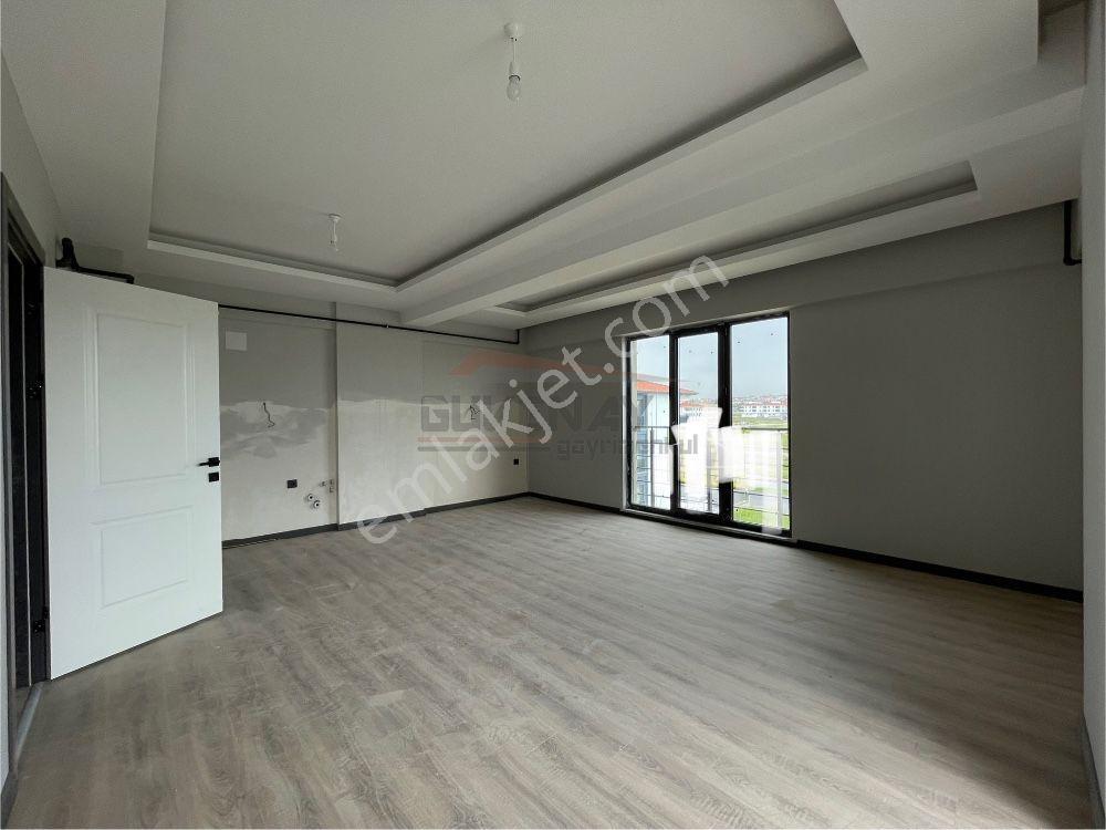 Güvenay - Çorum Fen Lisesi Civarı Satılık 2+1 Daire - Görsel 15