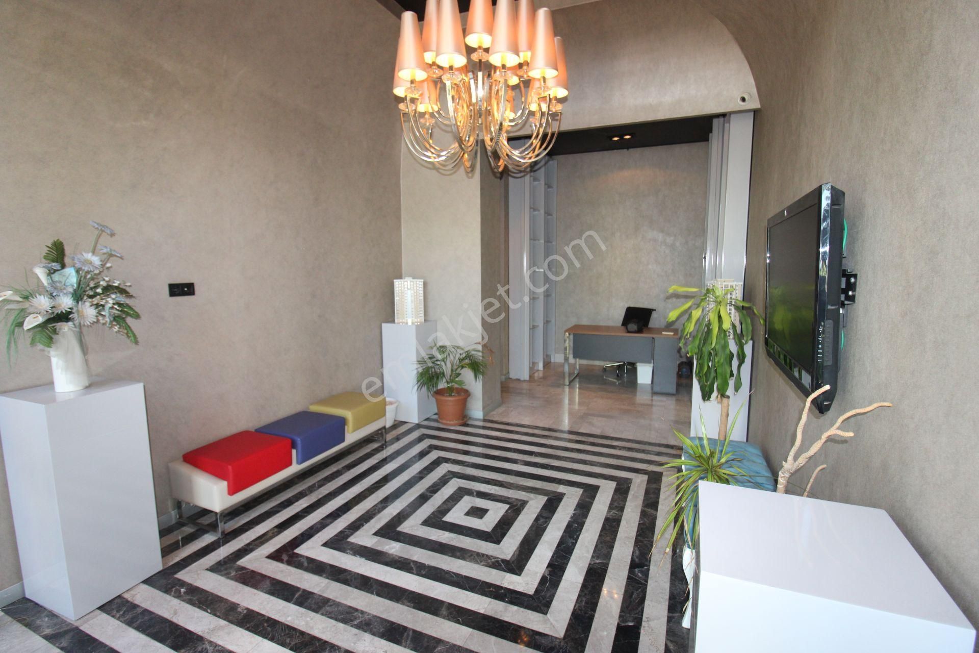 Yenişehir De Ultra Lüx Adnan Menderes Bulvarına Cephe Lüx Dükkan