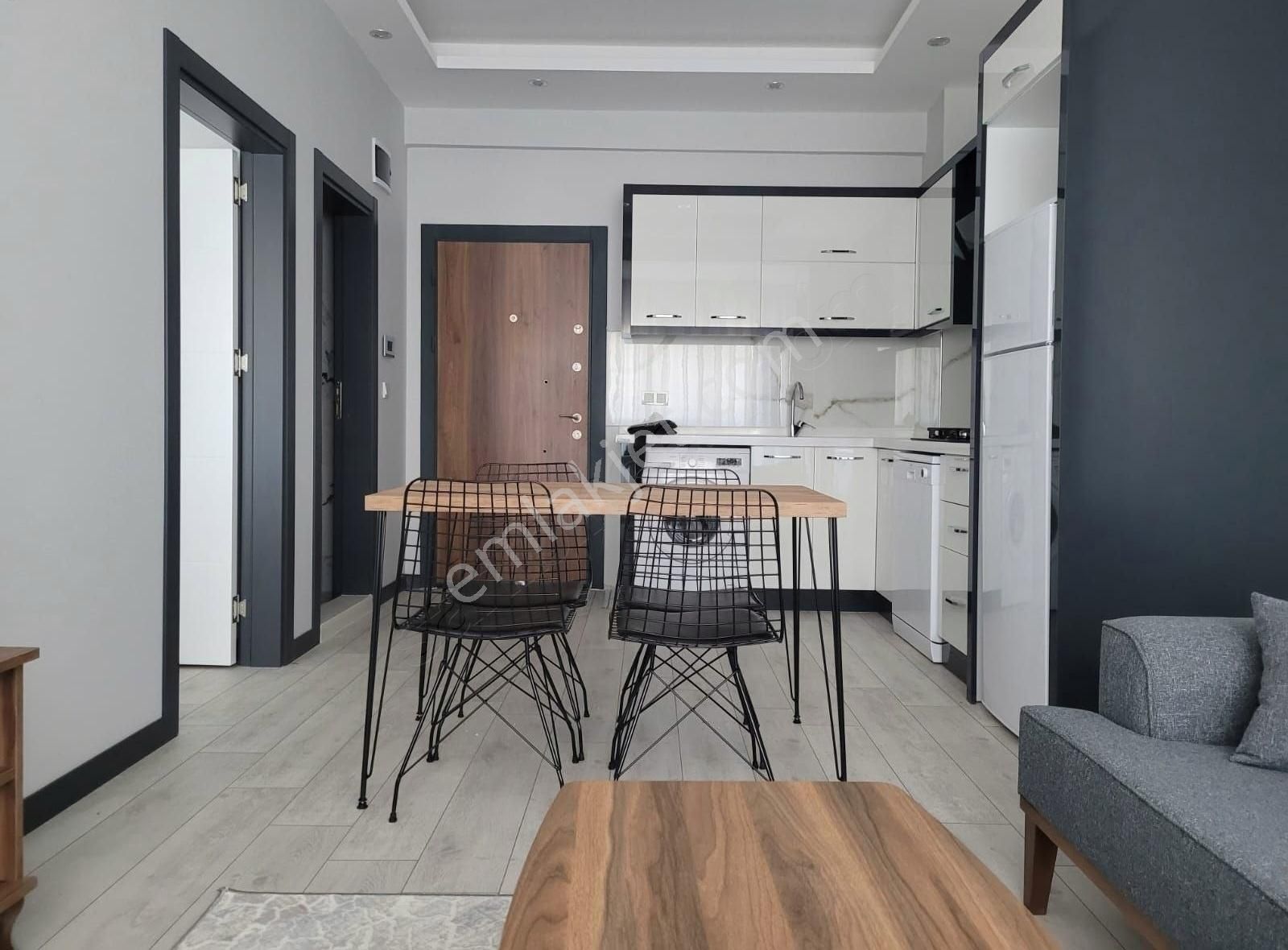 Bakım Okulu Karşısı Yeni Eşyalı 1+1 Kiralık Daire