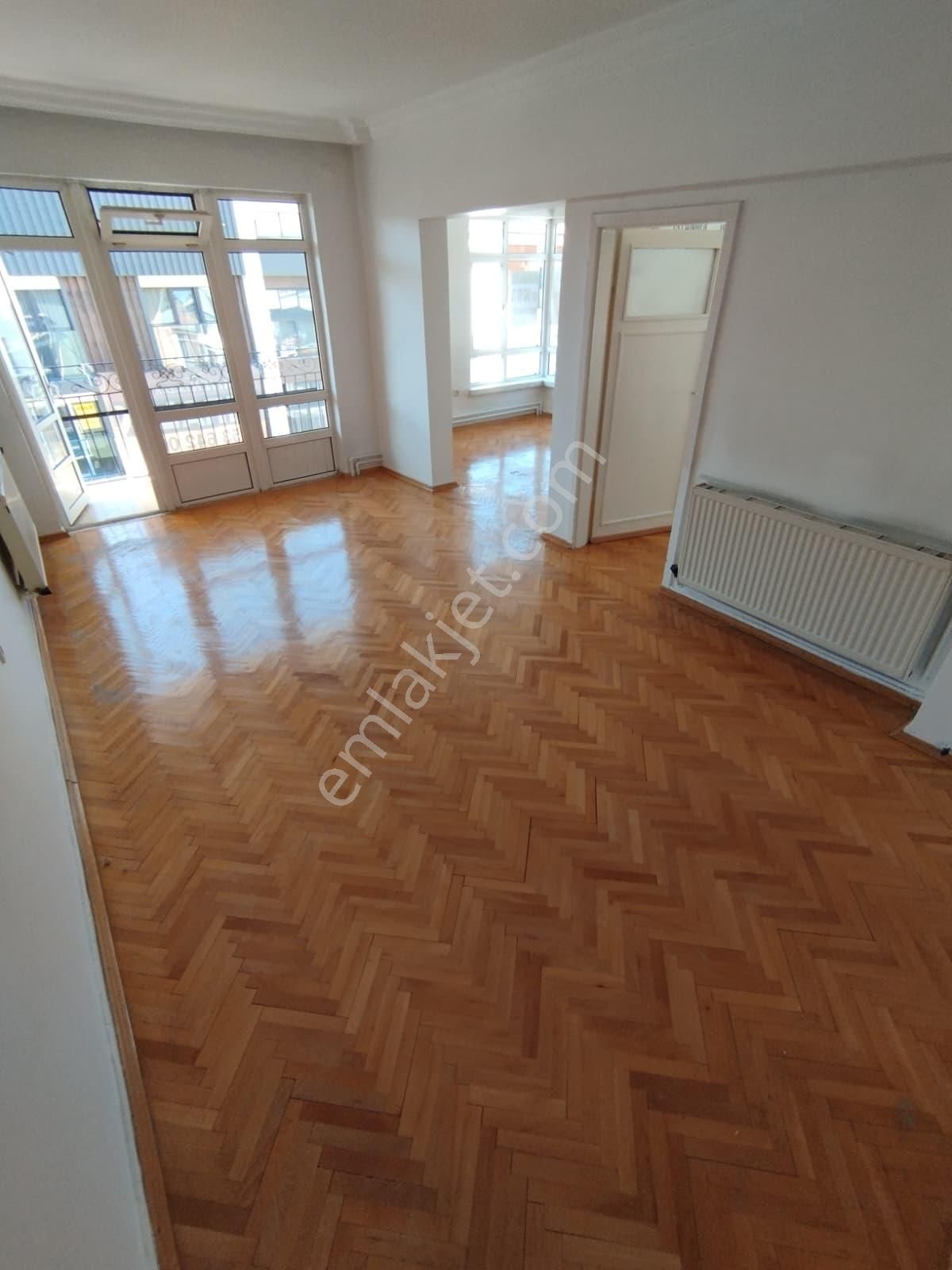 Aydınlıkevler'de 2+1 Kiralık Daire-taner Emlak İnşaat