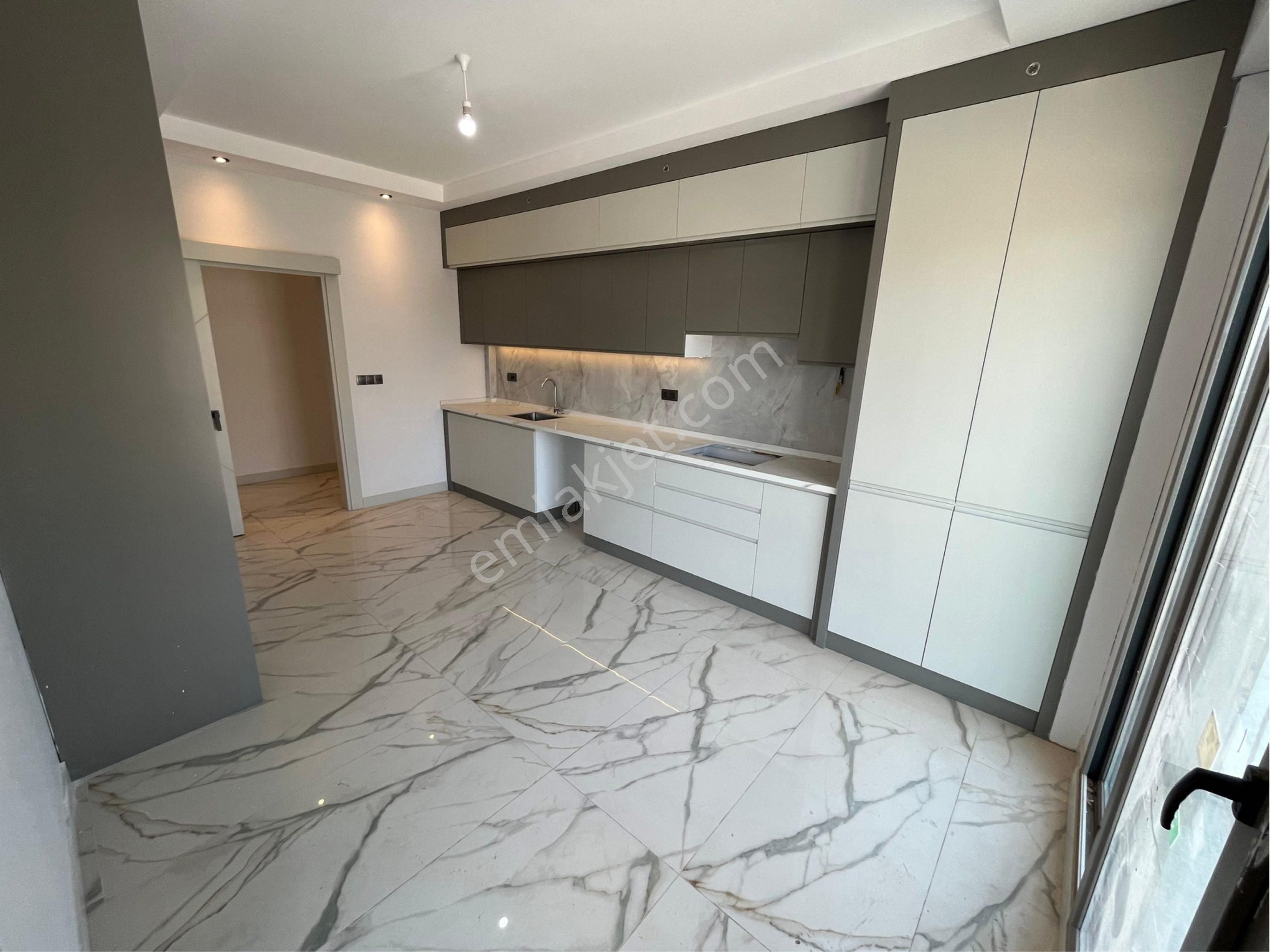 Adalette Sıfır Asansörlü Ebeveny Banyolu 3+1 180m2 Satılık Daireler - Görsel 3