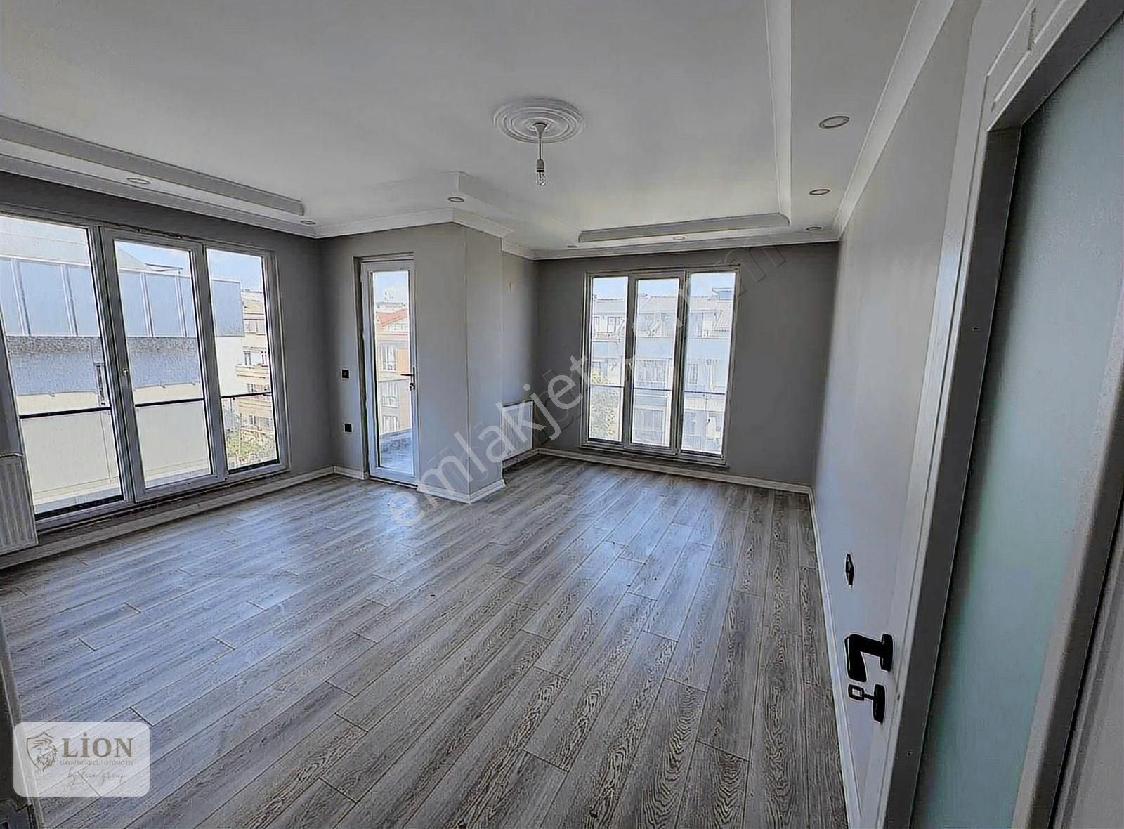 Beylikdüzü Yakupluda Satılık 5+2 Dubleks Metrobüse Yakın - Görsel 10