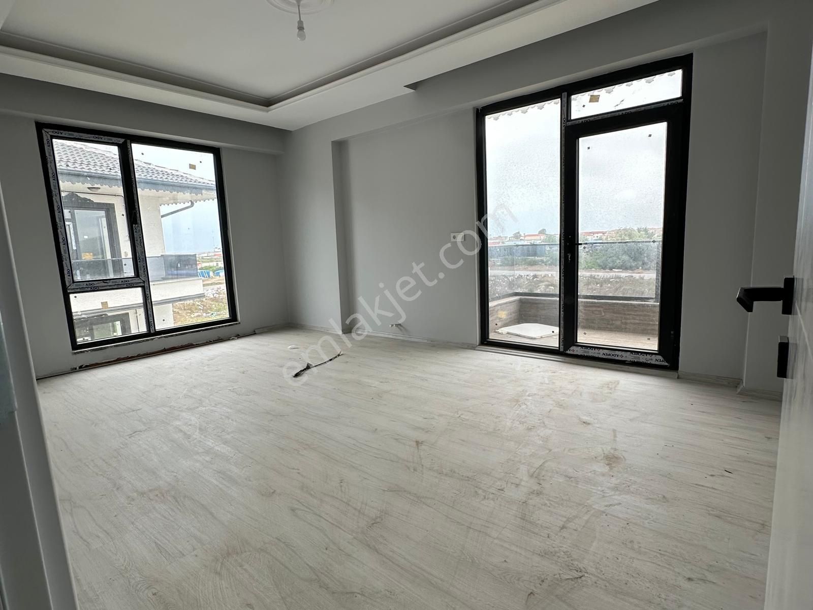 Havuzlu Sıfır Sitede Mutfak Ayrı 2+1 Kiralık - Görsel 4