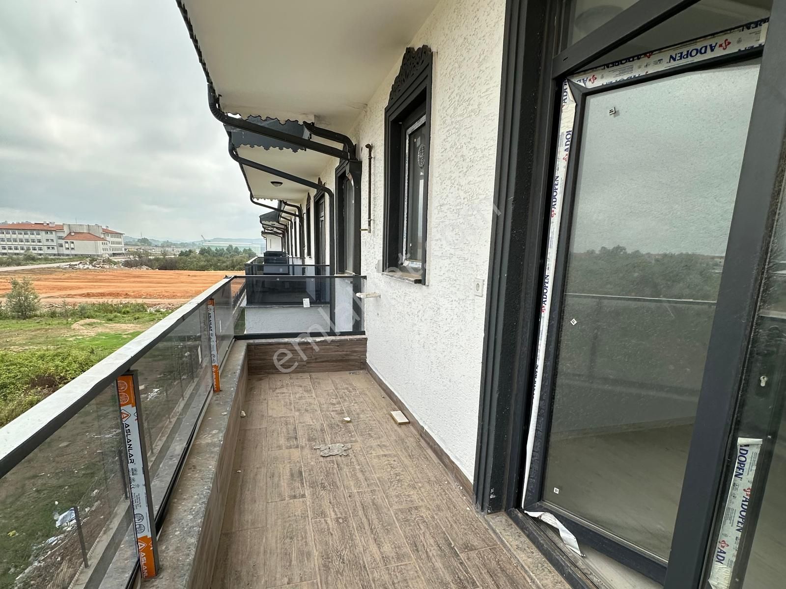 Havuzlu Sıfır Sitede Mutfak Ayrı 2+1 Kiralık - Görsel 6