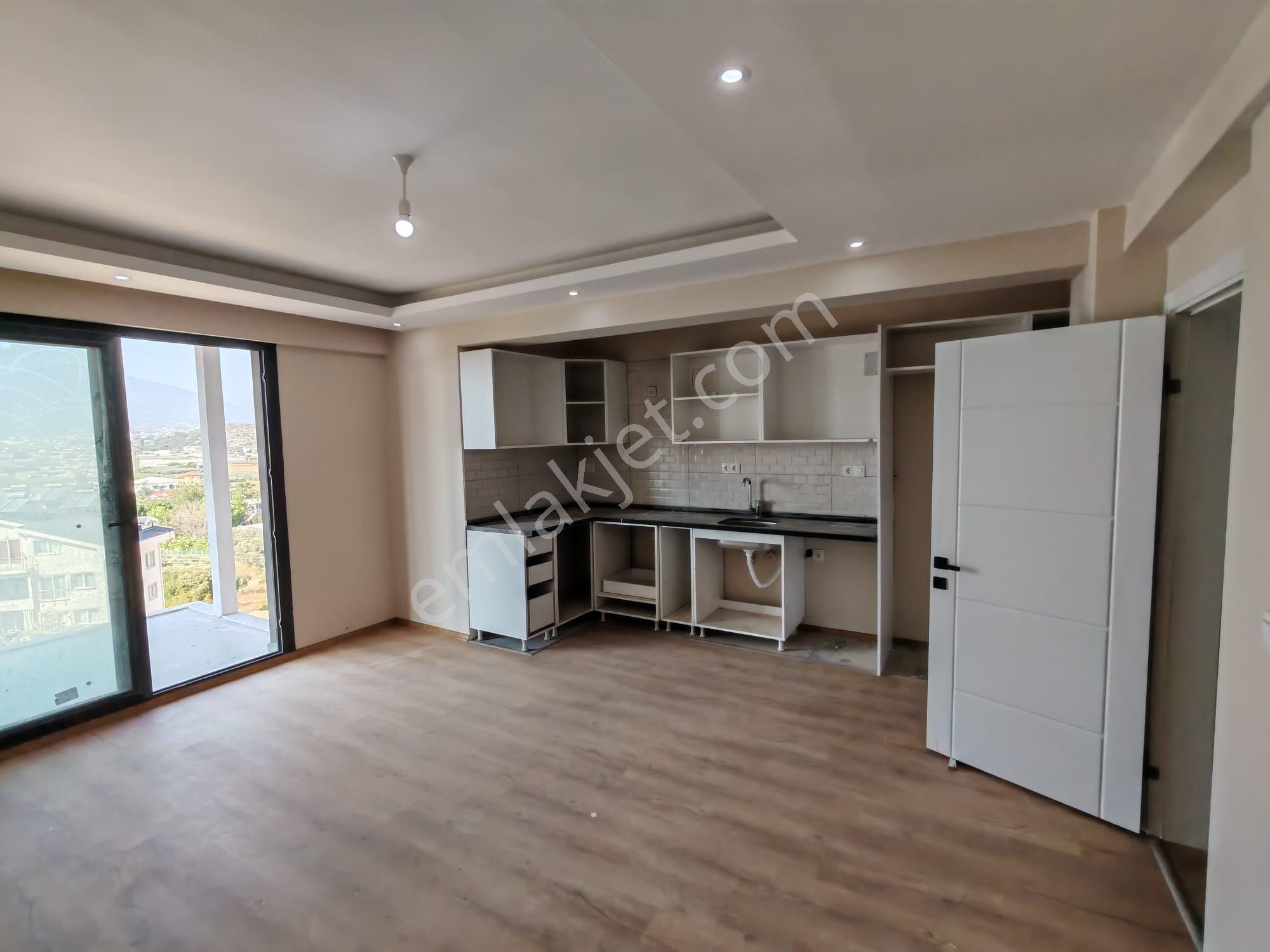 Stop’tan Karamuar Da Geniş Ve Manzaralı Dublex Daire