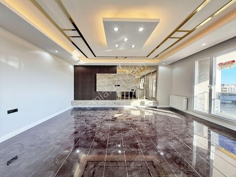 Beylikdüzü Kavaklı Da Villa Tadında Özel Tasarımlı Muhteşem Daire - Görsel 3