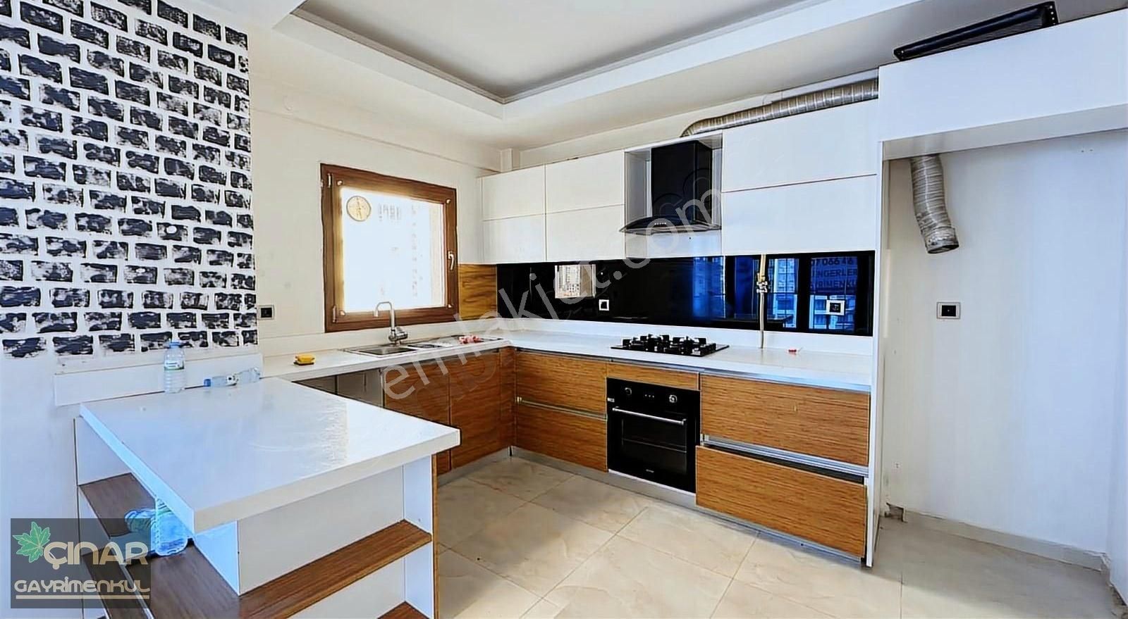 İldemde Ana Cadde Üstünde Muhteşem Konumda 3+1 Lüks Daire