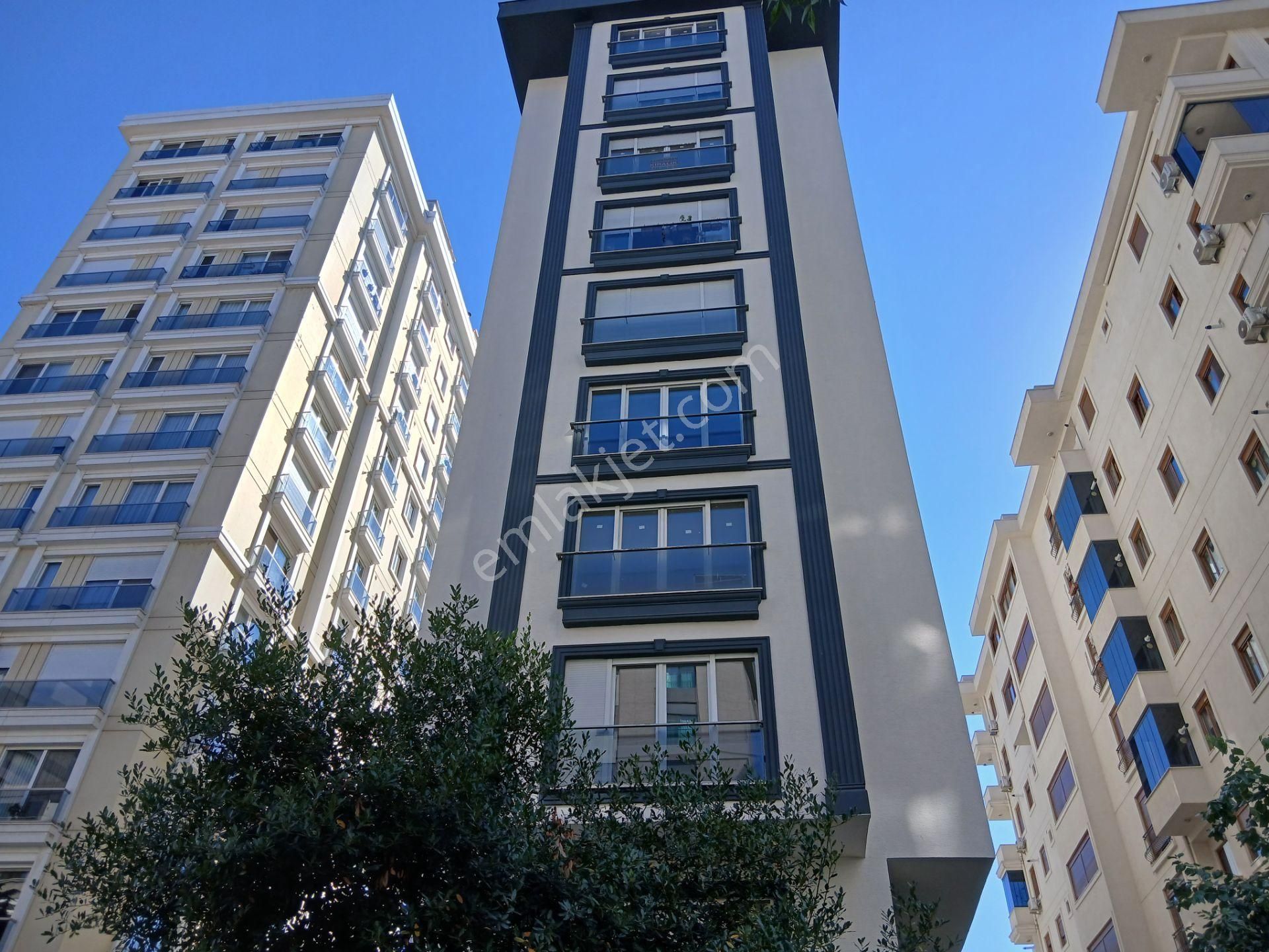 Erenköy'de Sıfır Net 99m2 3+1 Kiralık Daire