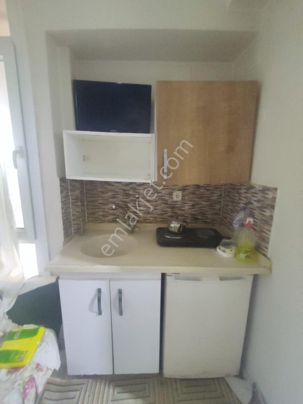 Baraj Yolu 6.5 Durakta Yagmur Öptik Karşısında Eşyalı Kiralık 1+0
