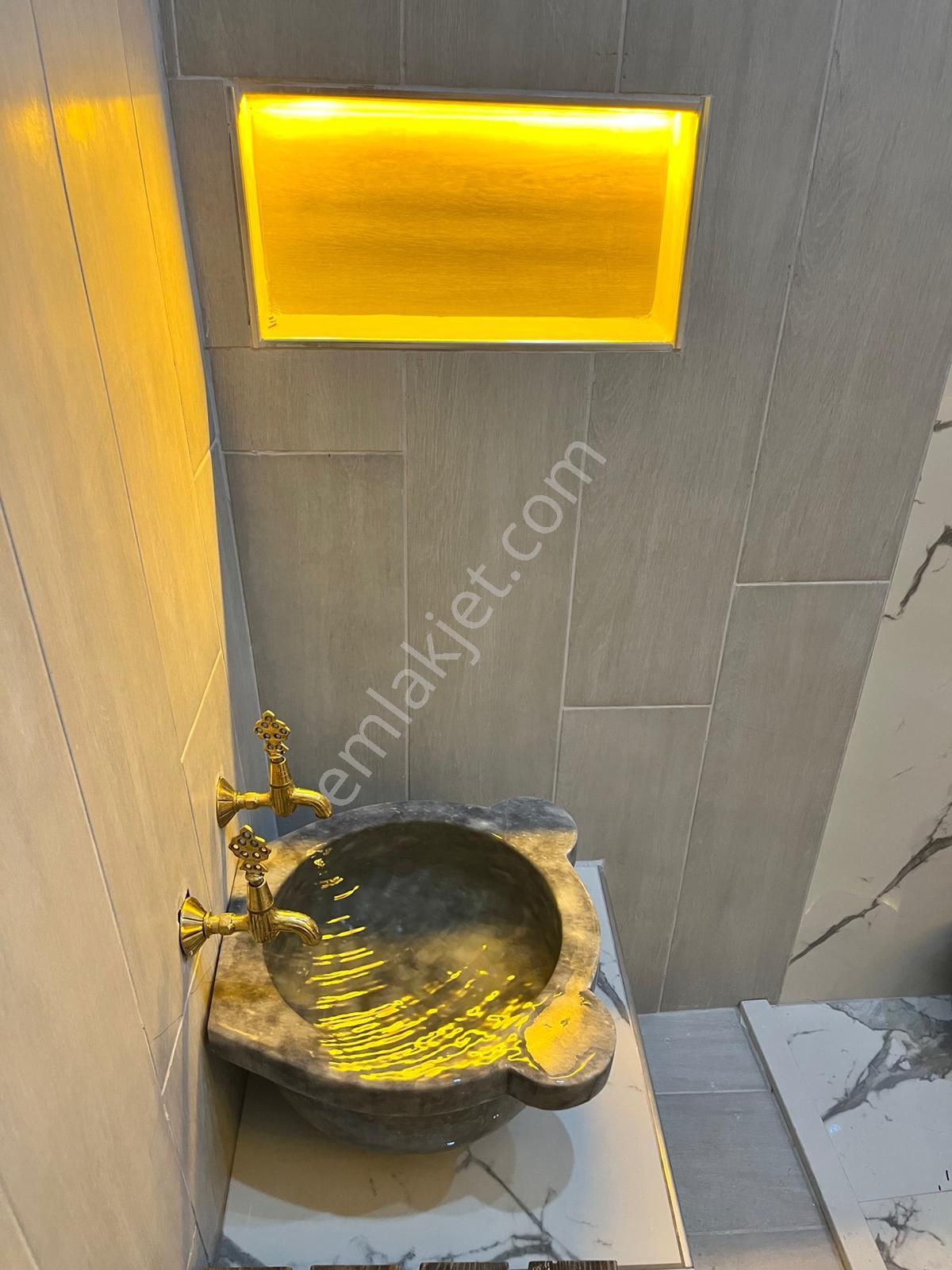 Edremit Kızılkeçili De Satılık 1+1 Özel Tasarım Full Eşyalı Köy Evi - Görsel 19