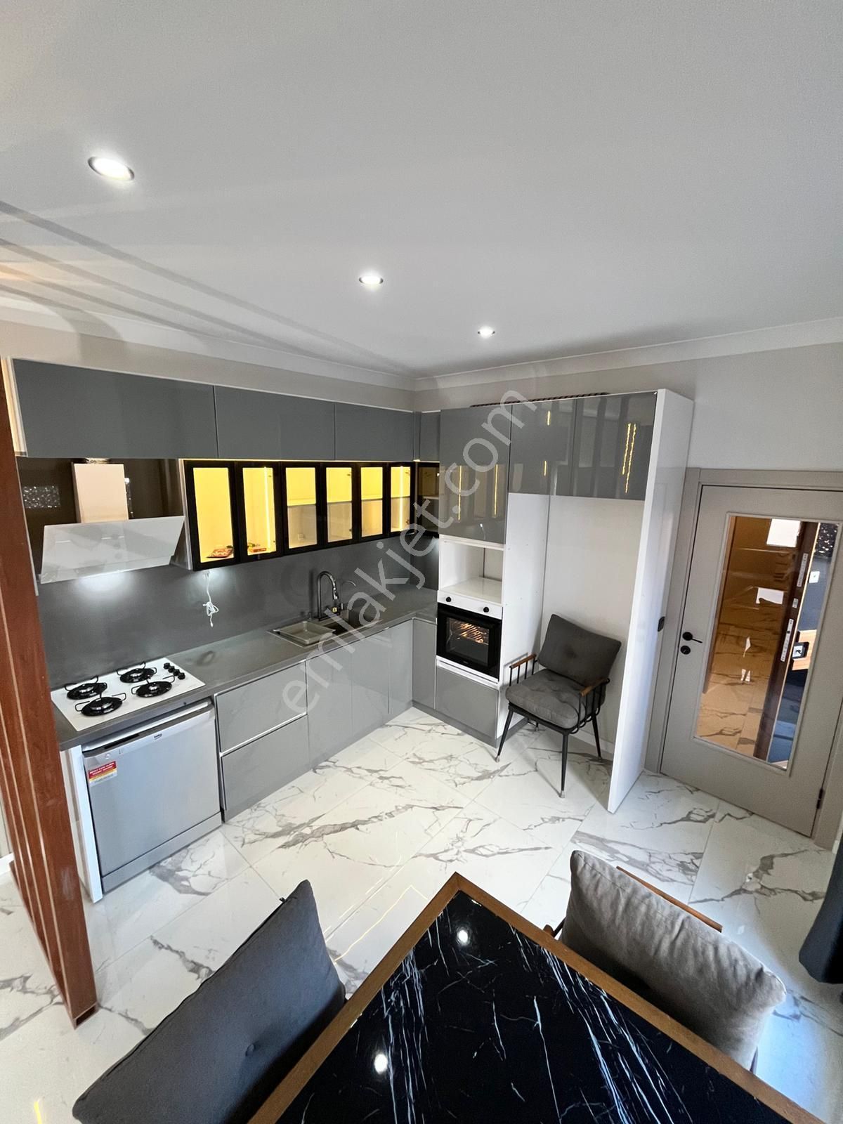 Edremit Kızılkeçili De Satılık 1+1 Özel Tasarım Full Eşyalı Köy Evi - Görsel 30