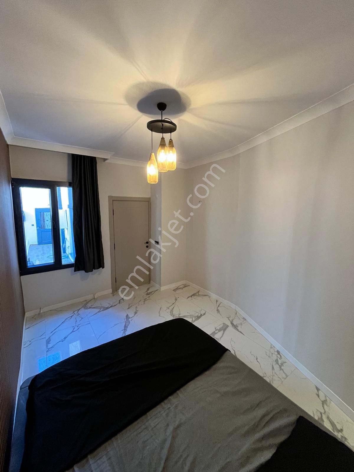 Edremit Kızılkeçili De Satılık 1+1 Özel Tasarım Full Eşyalı Köy Evi - Görsel 23