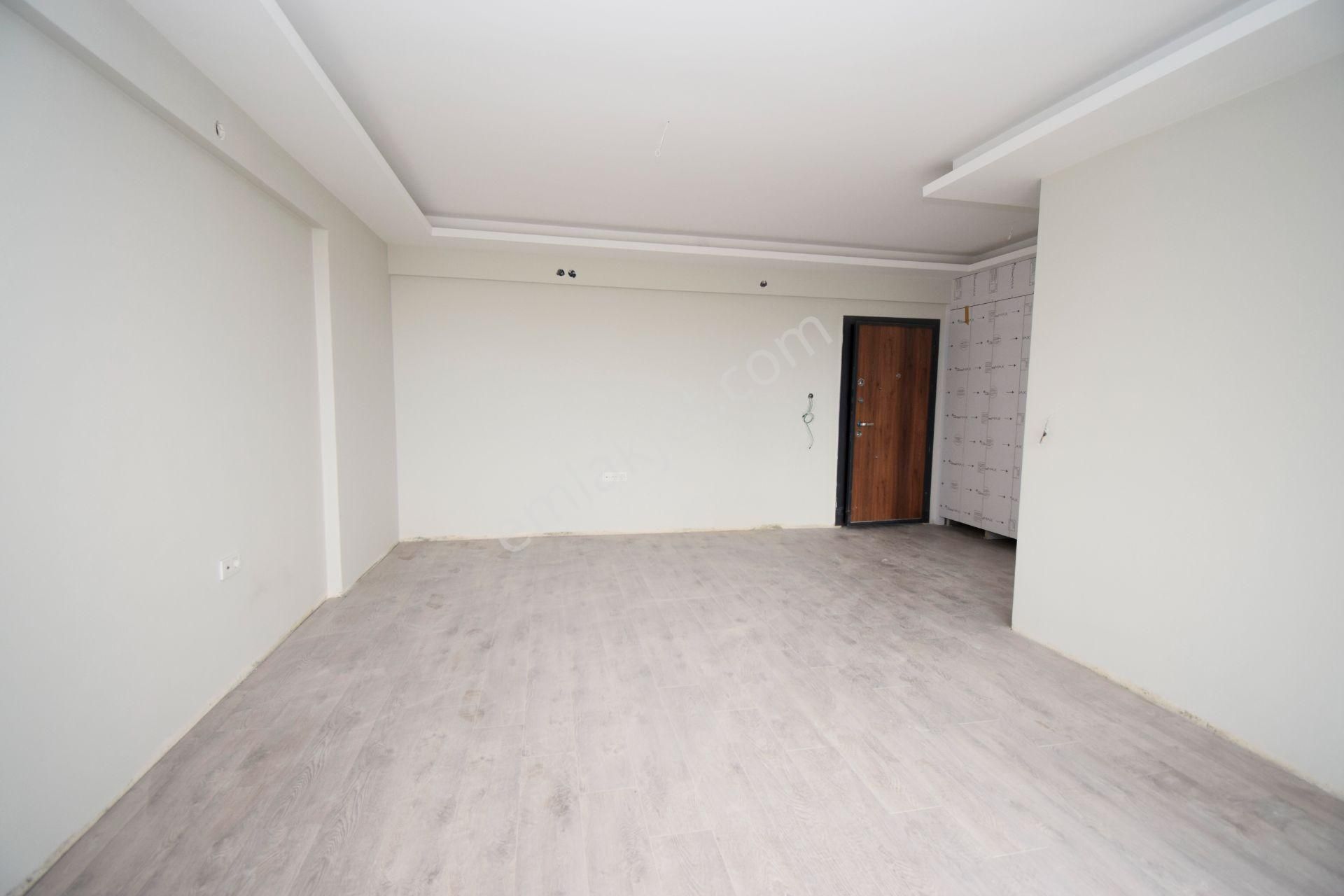 Turyap Yapracık Şehir Manz. Okul Ulaşım Market Yanı Sıfır 2+1