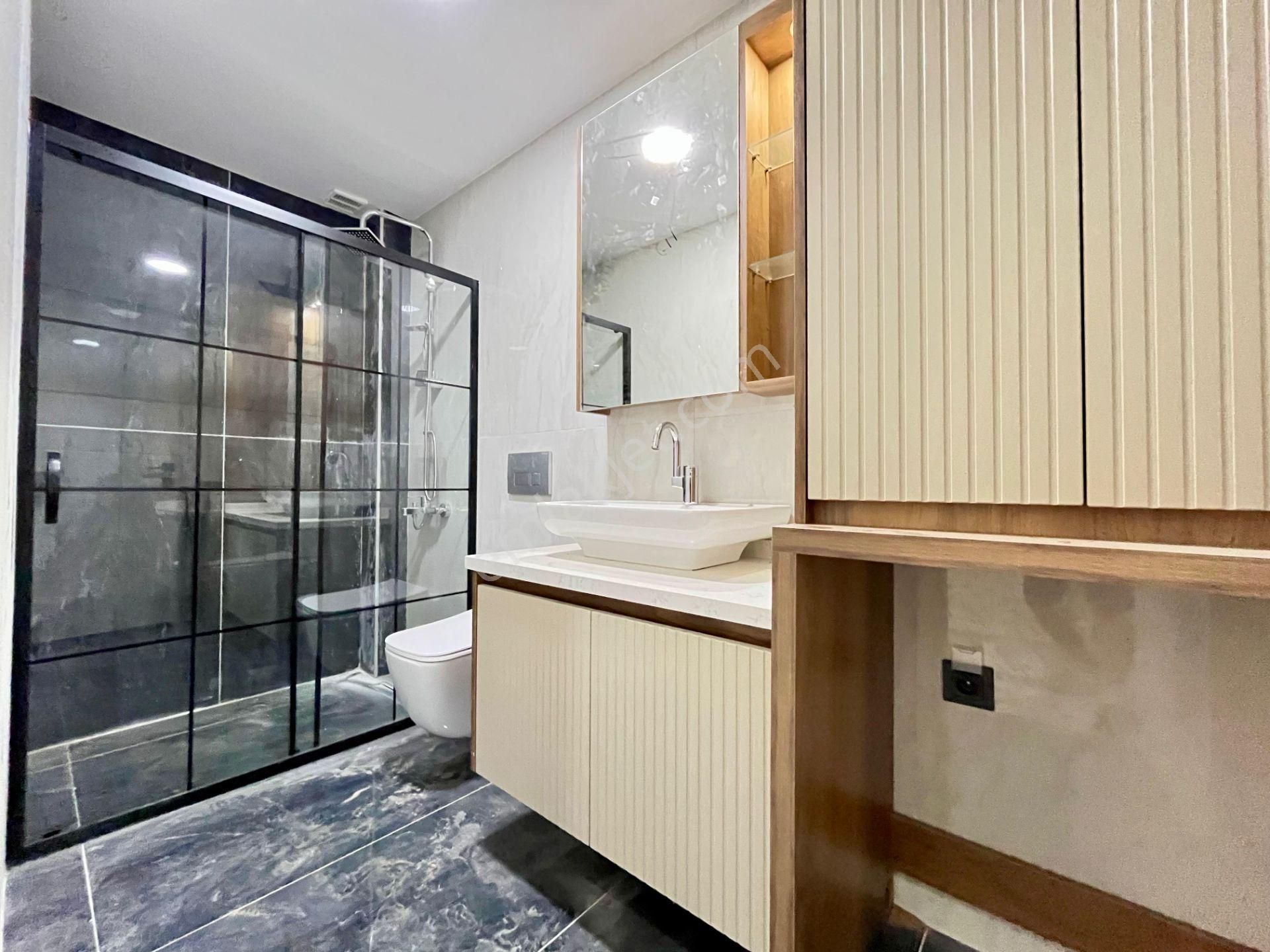 Akçay Sezgin Emlaktan Doğayla İç İçe Bahçe Kullanımlı Satılık 2+1 - Görsel 17