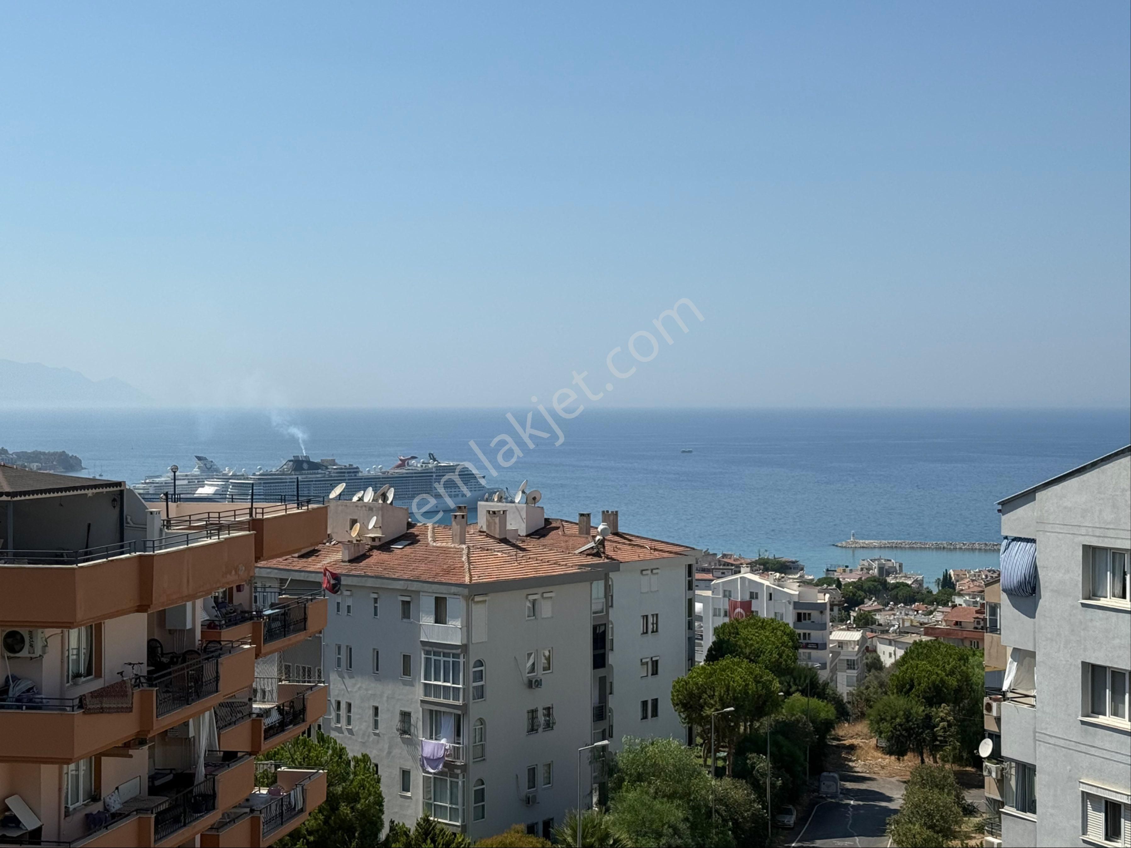 Kuşadası Ege Mh. 3+1 Full Deniz Manz. Havuzlu Asansörlü D.gazlı